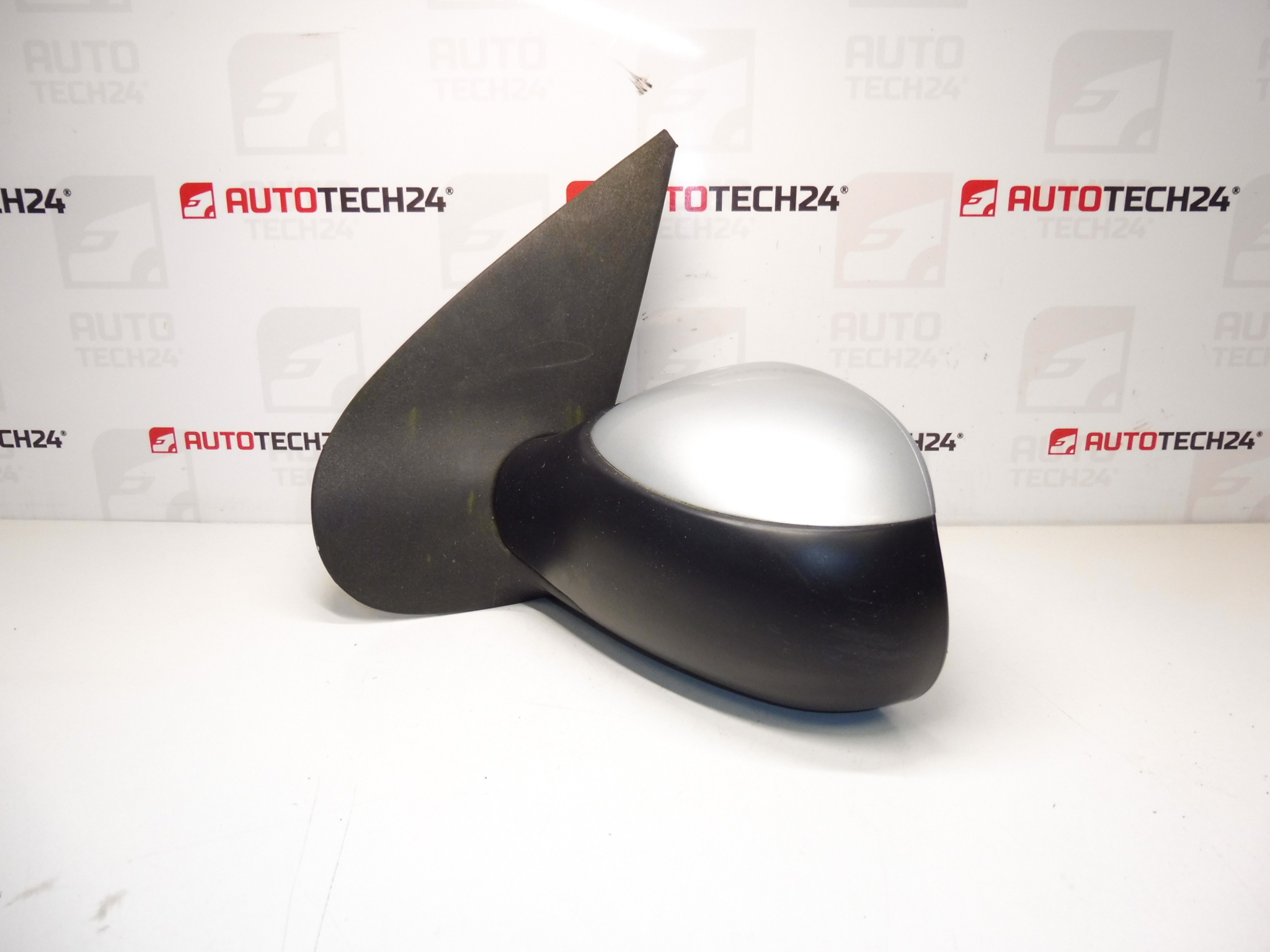 Ľavé elektrické zrkadlo EZRC Peugeot 206 96480953XT 8149KQ