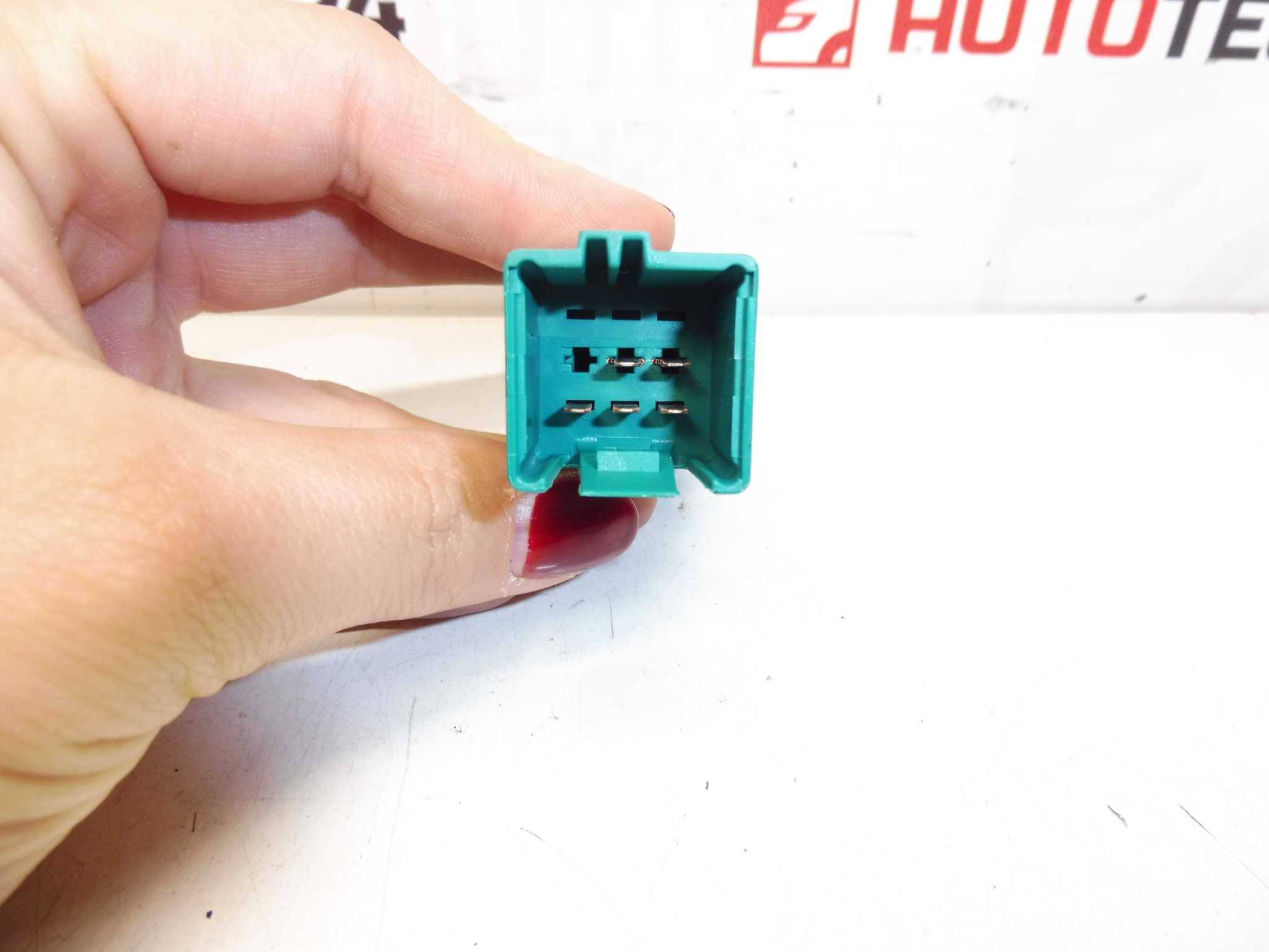 Ovládač výhrevu sedadla Citroën Peugeot 6552YE