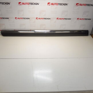 Lišta pravých zadných dverí Citroen C8 Peugeot 807 KTQ 1401029677 8546W3