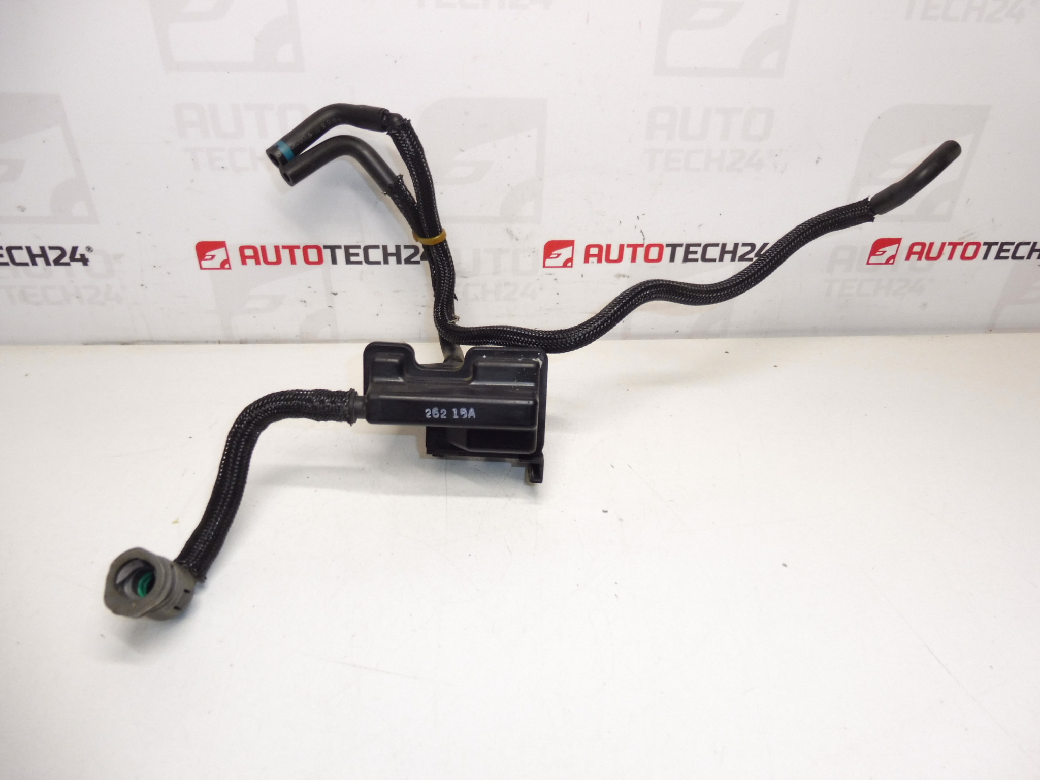 Zásobník podtlaku Citroën Peugeot 1.2 9807593380 9822341180