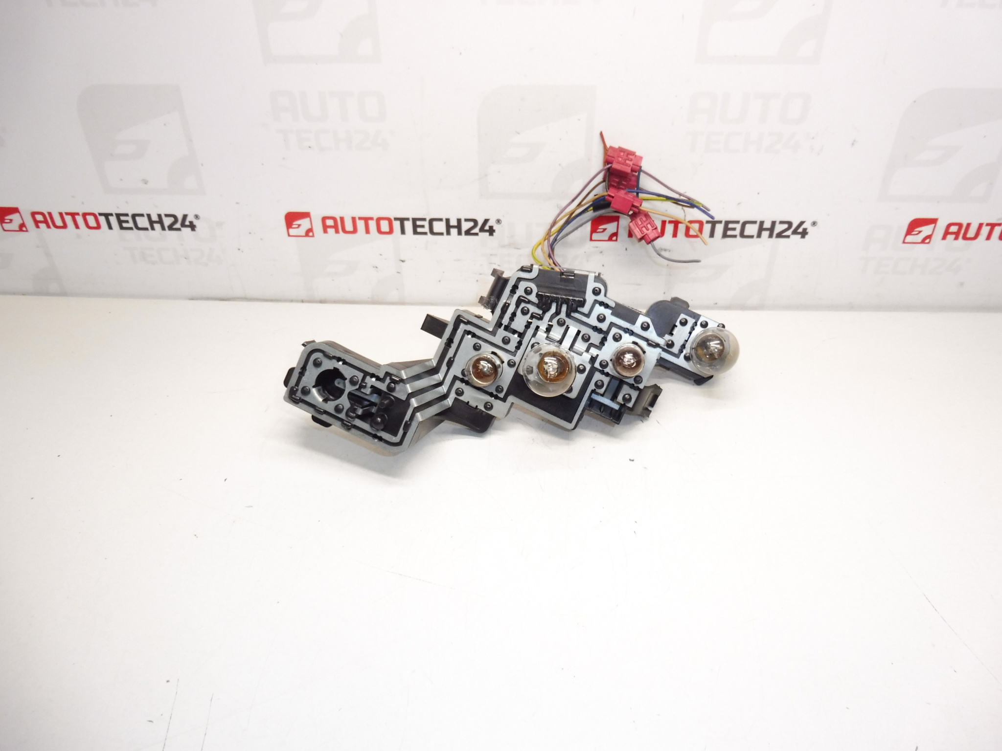 Ľavá zadná žiarovka Peugeot 307 II 6350X0