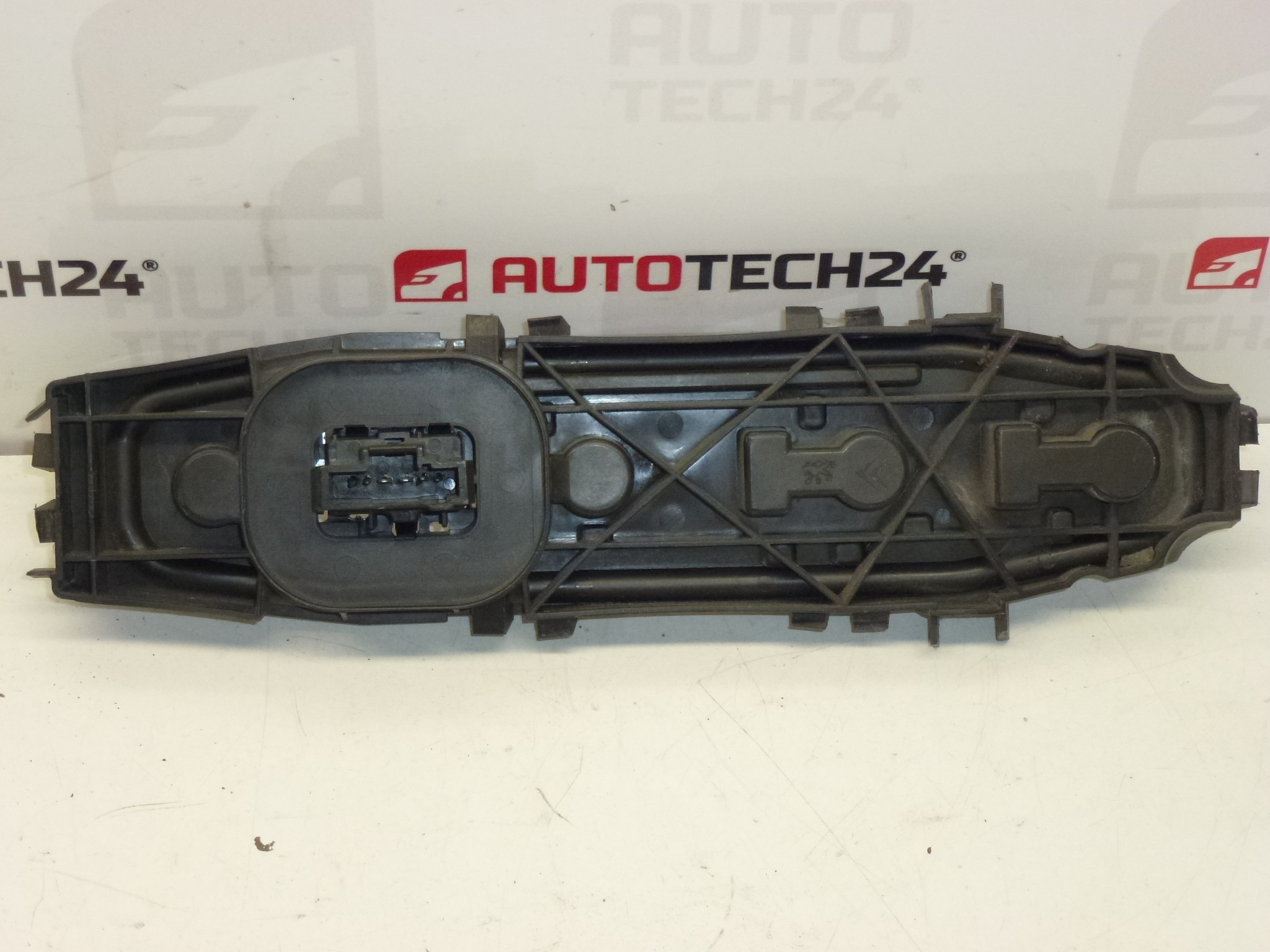 Pätica zadná lampa Citroën C3 6350Q3, 6351Q3, 6350X5, 6351X5