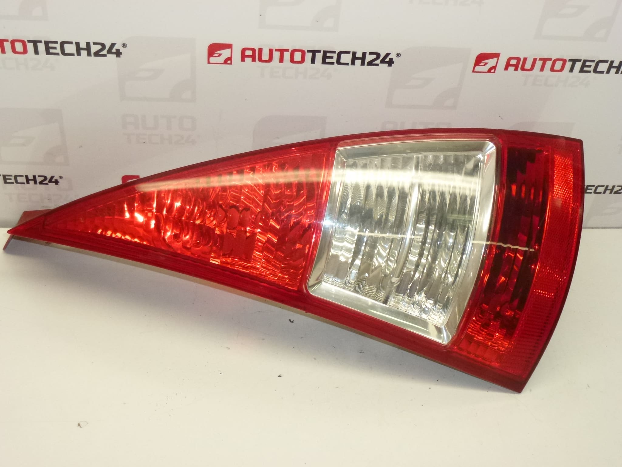 Ľavá zadná lampa Citroën C3 od 2005 6350X5