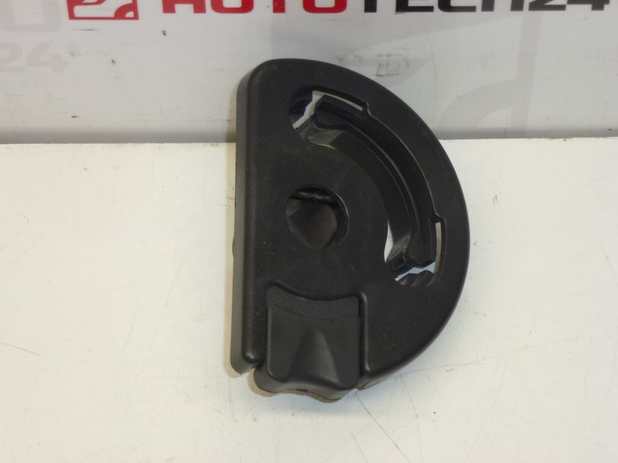 mechanizmus lakťovej opierky Citroën Peugeot 8830KX