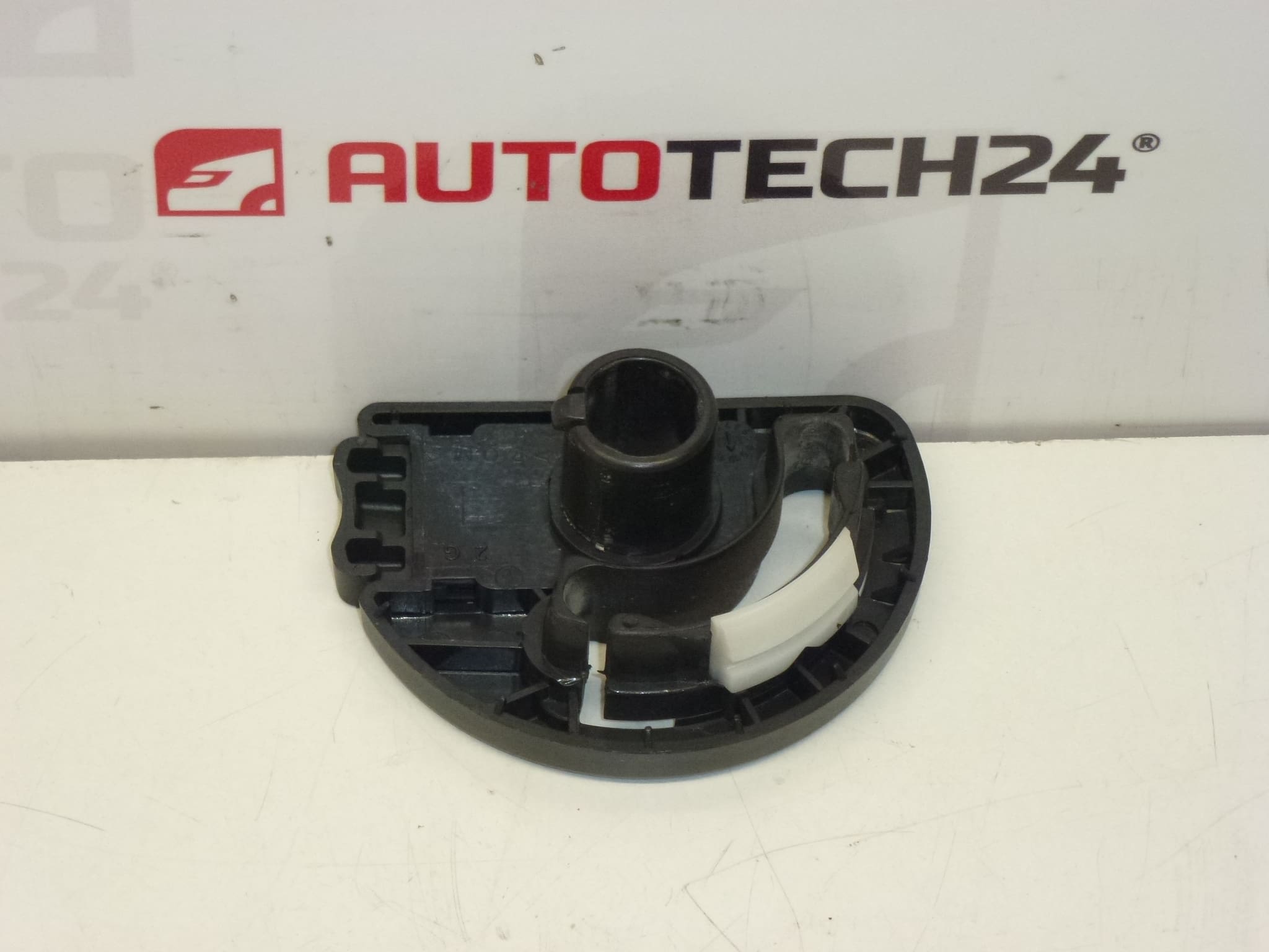 mechanizmus lakťovej opierky Citroën Peugeot 8830KQ