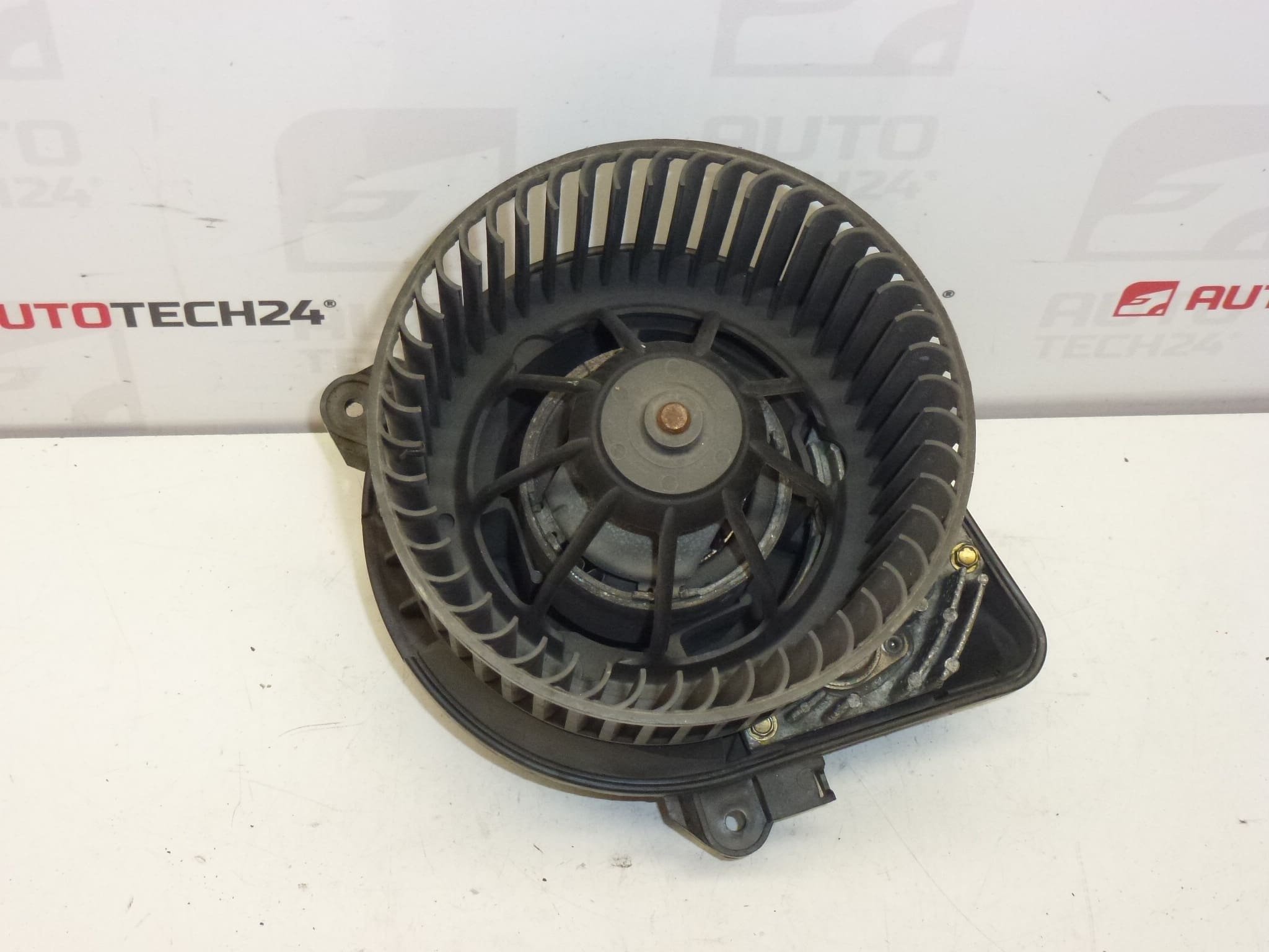 Ventilátor kúrenia Valeo Citroën Peugeot 6441L3 644178