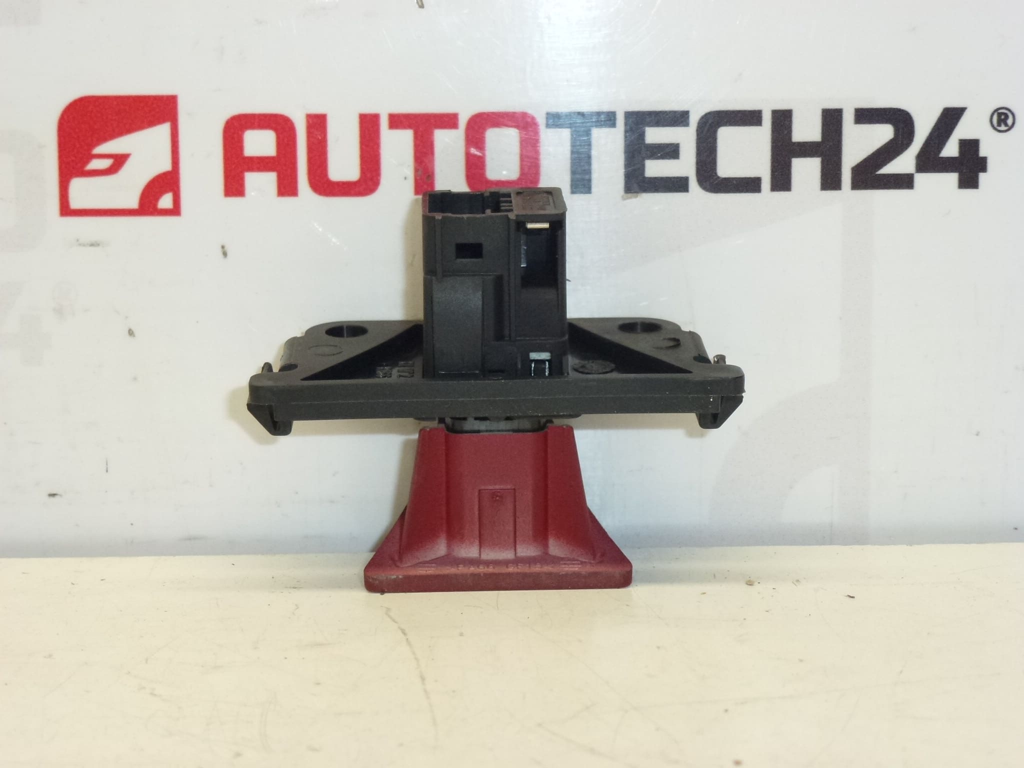 Ovládač výstražných svetiel Peugeot 307 9643219577 6554J7