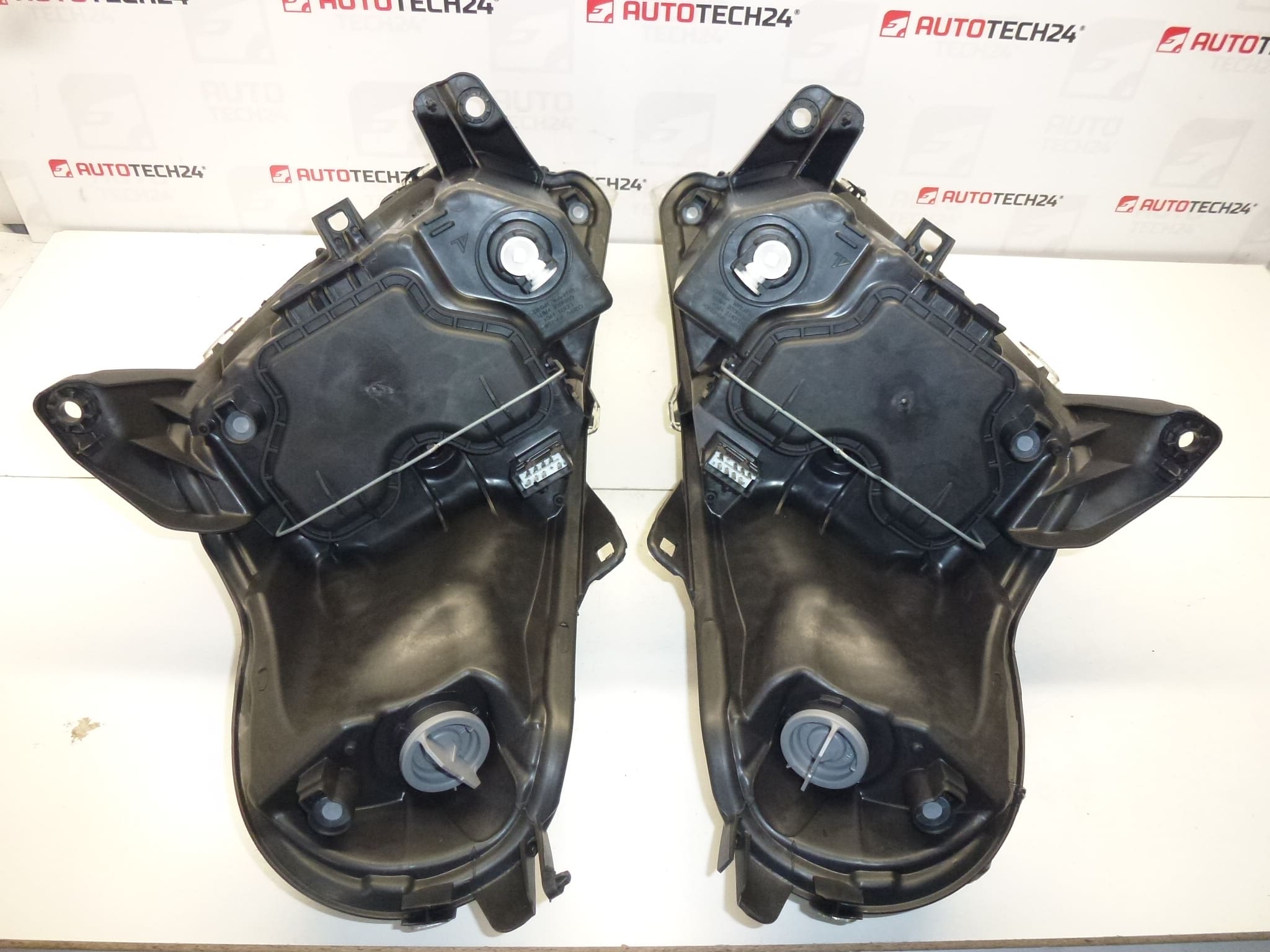 Nové predné svetlo - SADA Citroën C3 PLURIEL 6204ZL 6204ZN 6208K8 6206K8