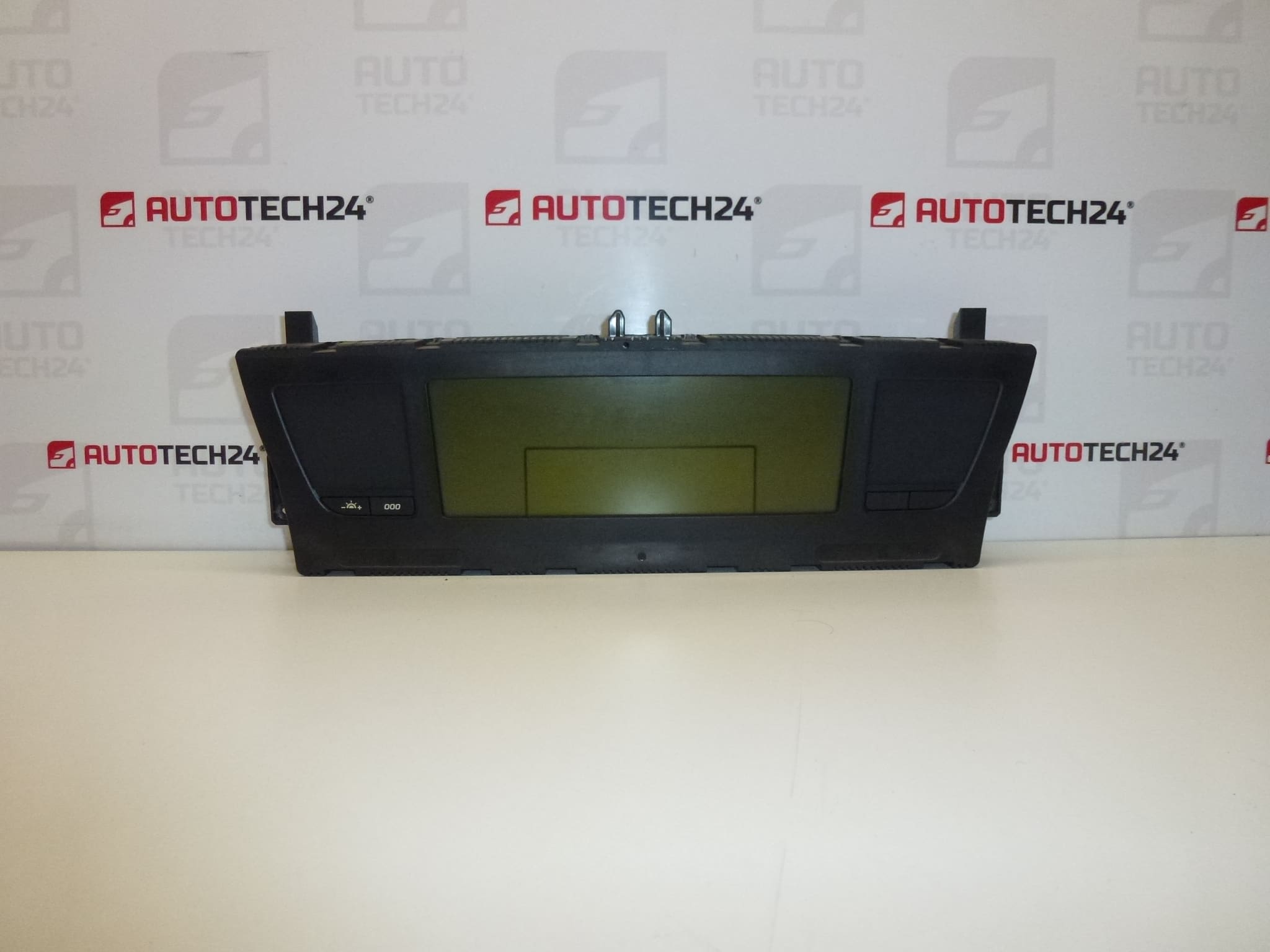 Tachometer Citroën C4 Picasso najazdených 205 tisíc km 9666704380 -A-00 6103KV