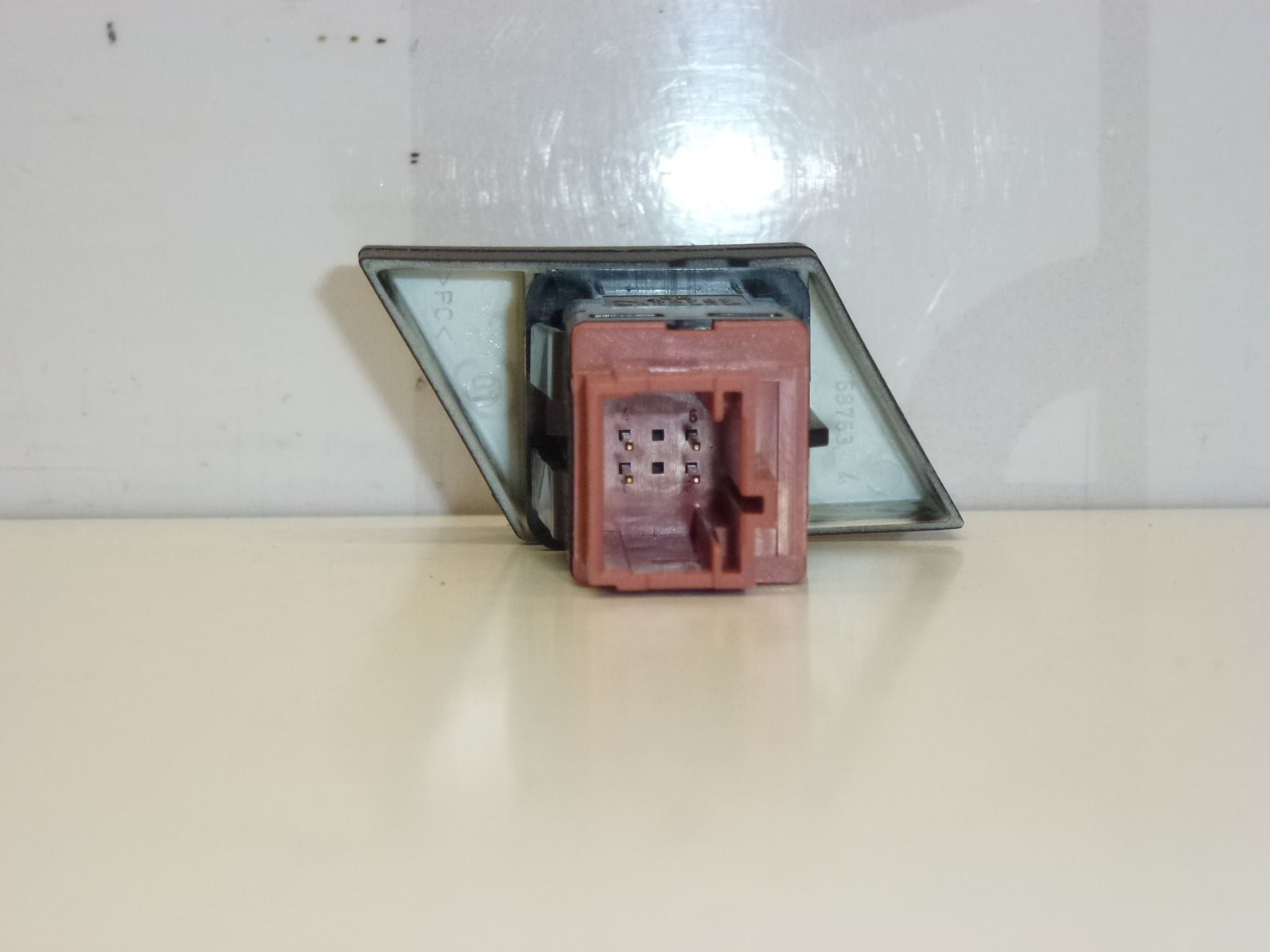 Vypínač ESP Citroën C4 Picasso 96553138ZD 454931