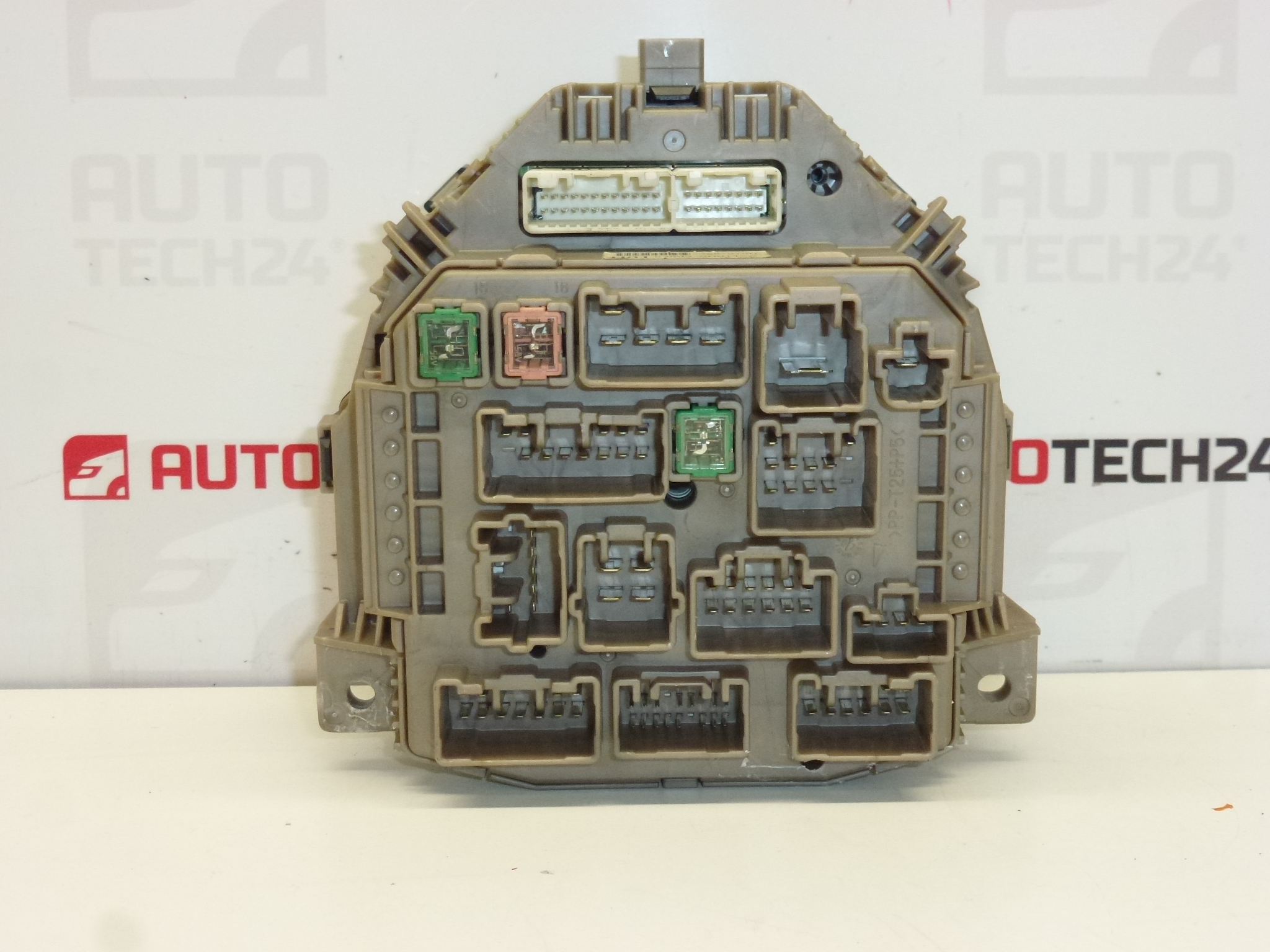 Tachometer Citroën C1 Peugeot 107 Kilometer 130000 km 83800-011-A