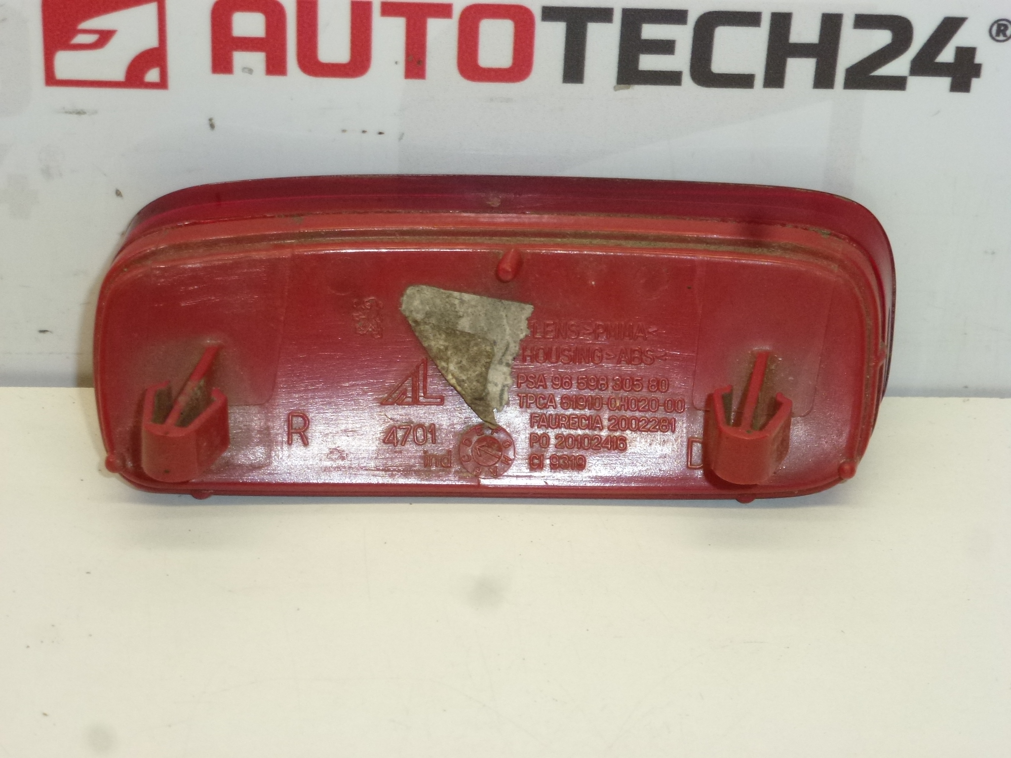 Odrazka pravá Citroën C1 Peugeot 107 9659830580