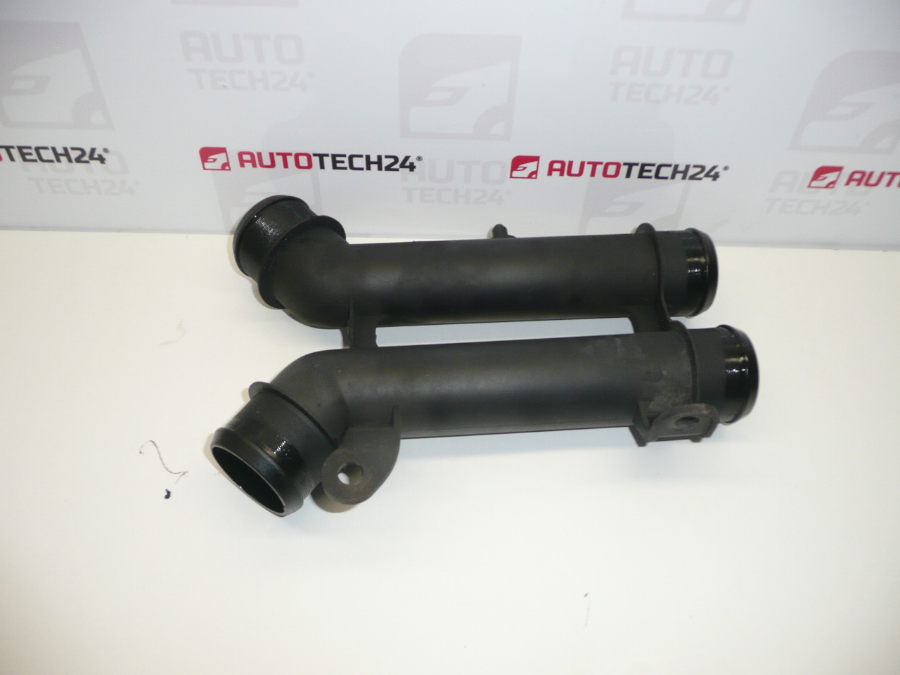 Prípojka vztlačeného vzduchu Citroën Peugeot 0382EE