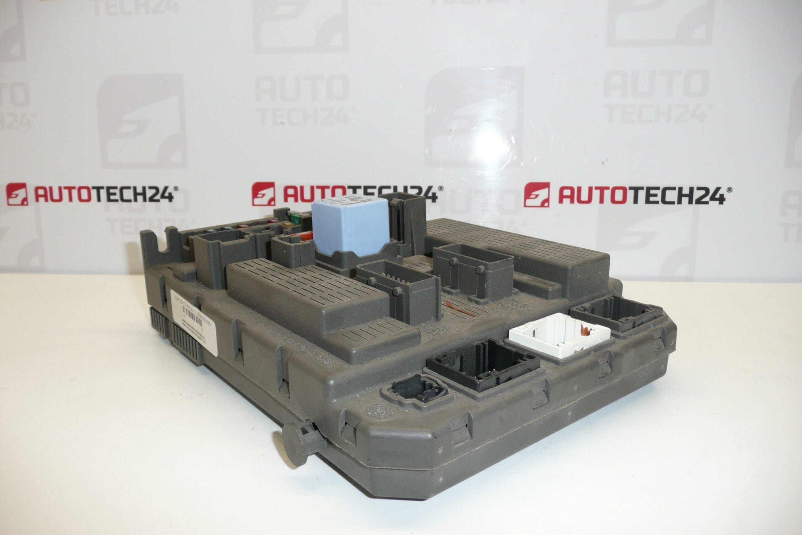 ECU LEAR BSI Citroën C8 Peugeot 807 9651938380 – Obrázok 2