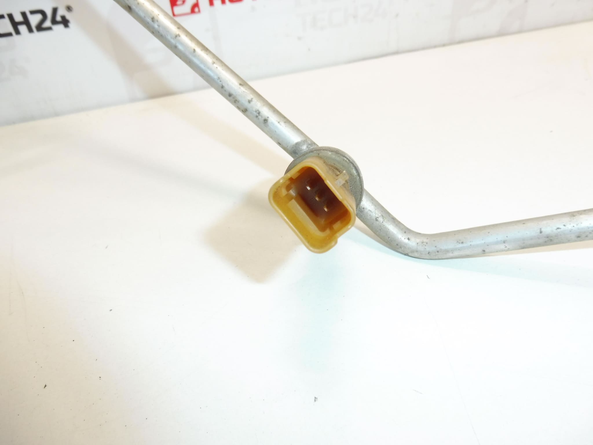 Klíma trubka Citroën C-ELYSEE Peugeot 301 9676996380 – Obrázok 2