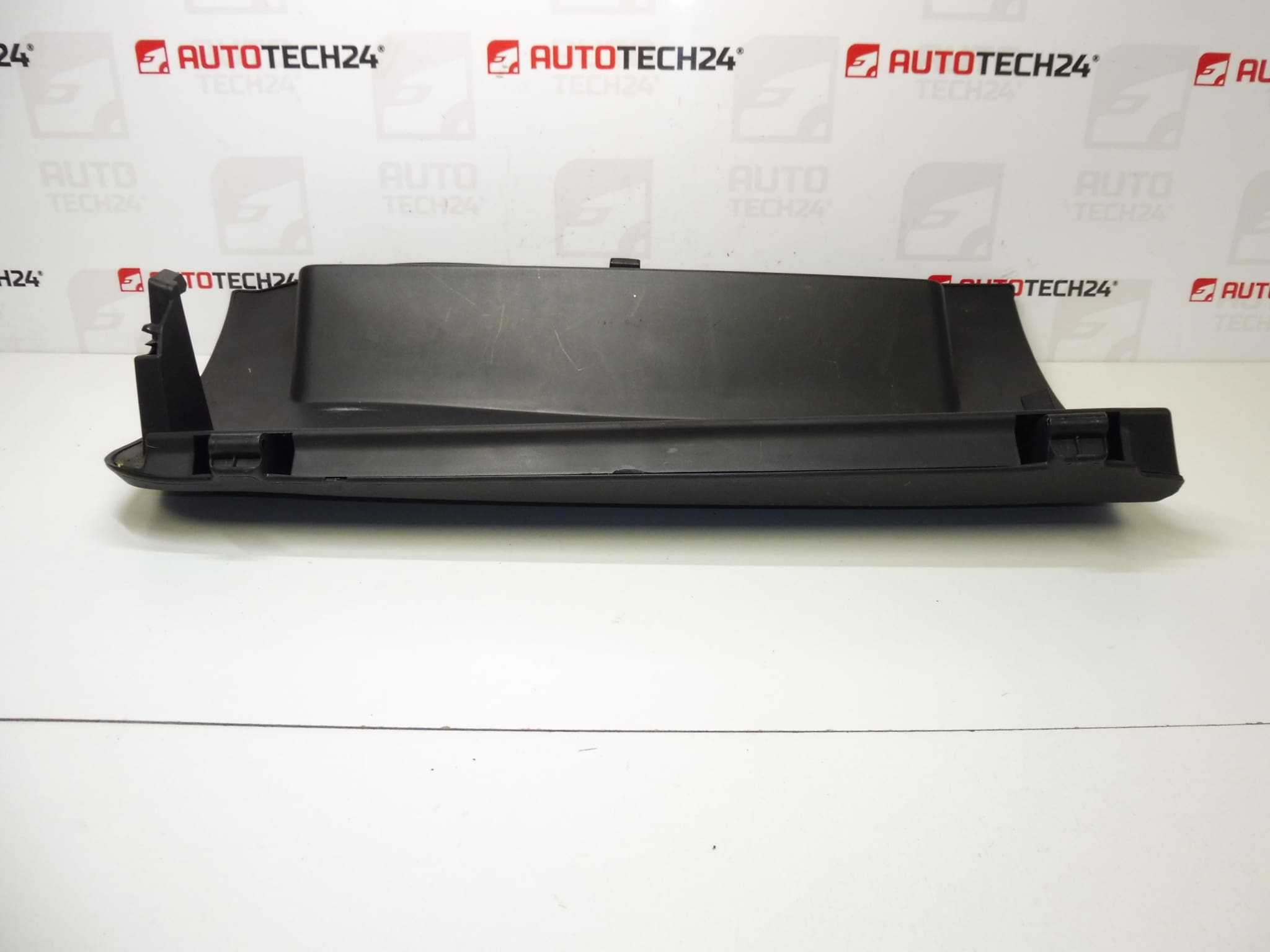 Odkladacia schránka Citroën C4 Picasso 8218FG – Obrázok 2