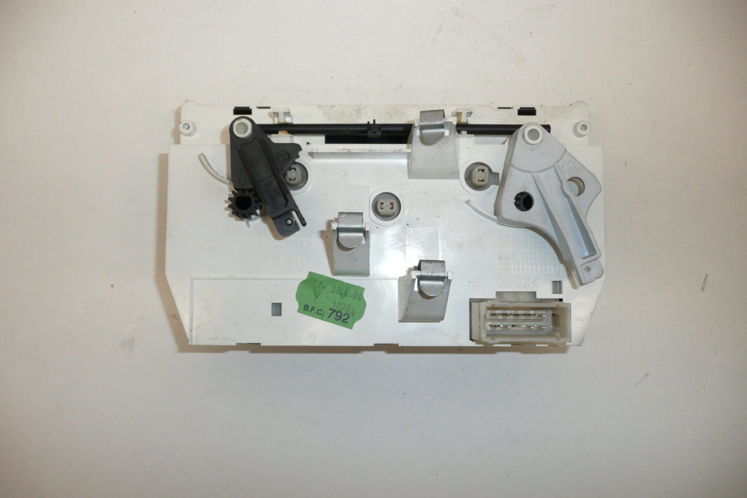 Ovládanie kúrenia klimatizácie Peugeot 206 6451EH 6451VG – Obrázok 2