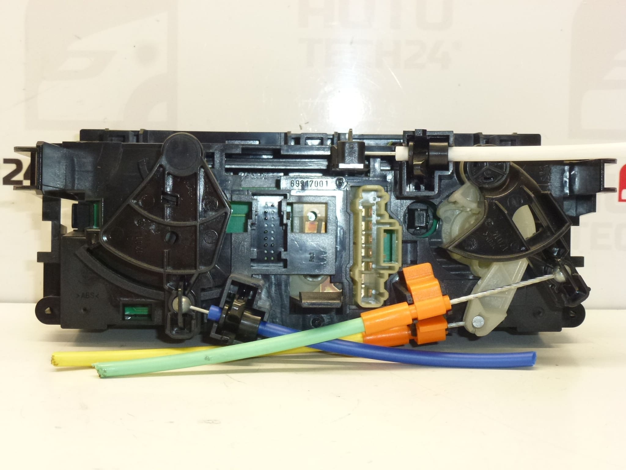 Ovládanie vykurovania klimatizácie Peugeot 207 N102079B 6451TK – Obrázok 2