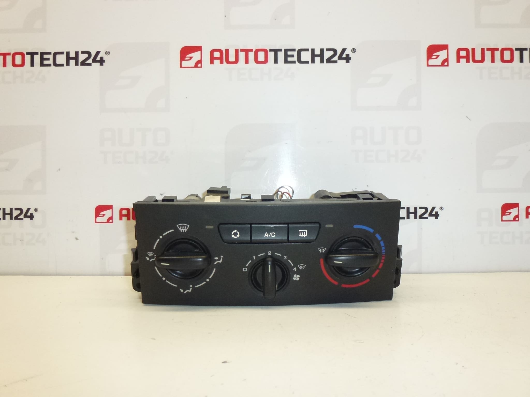 Ovládanie kúrenia klimatizácie Peugeot 207 N102080F 6451TL