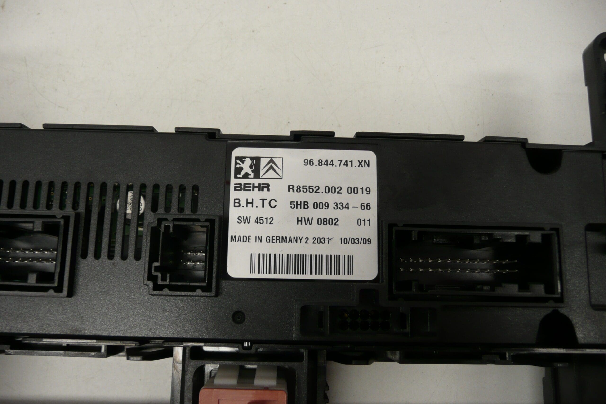 Ovládanie vykurovania klimatizácie Peugeot 407 96844741XN 6452J8 – Obrázok 2