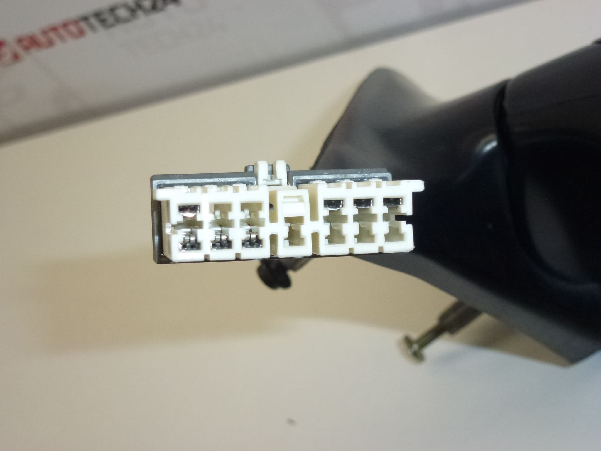 Pravé vonkajšie spätné zrkadlo Peugeot 406 8149T1 (ETHC) – Obrázok 2