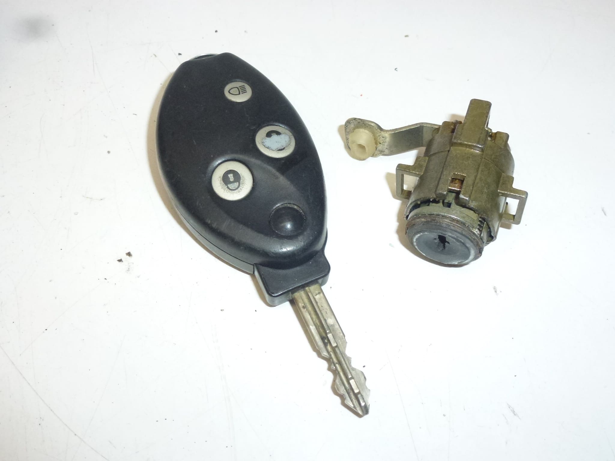Sada zámkov a 1 diaľkový kľúč Citroën C5 2005-2007 4162HE – Obrázok 2