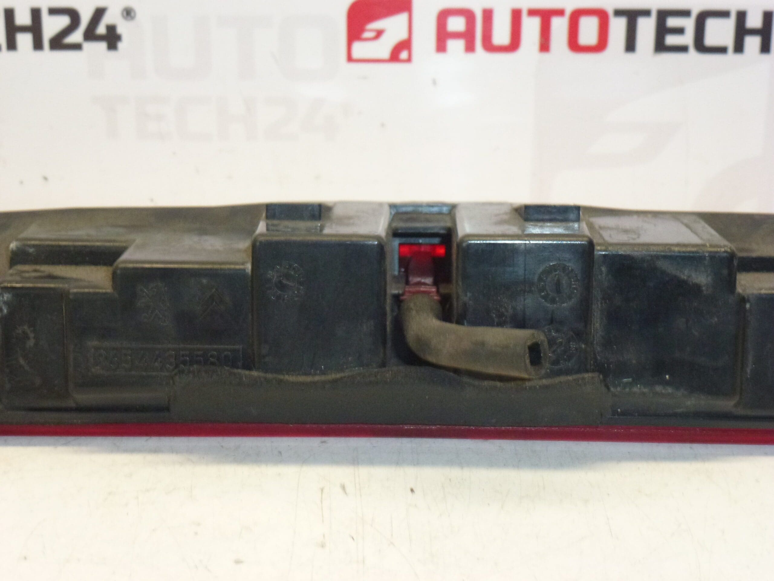 Zadné brzdové svetlo Citroën C4 Picasso 9654435580 968834980 – Obrázok 2
