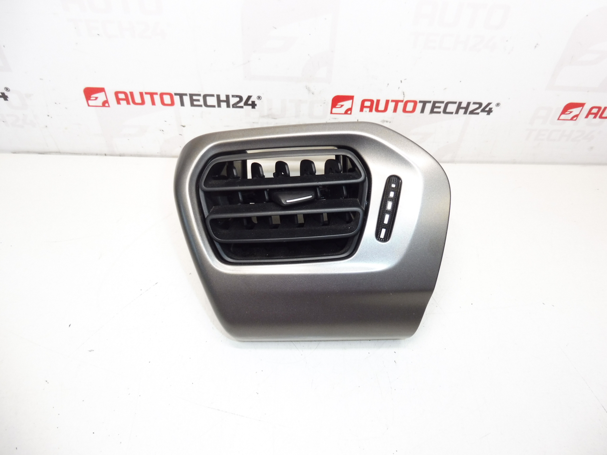 Ventilácia výstupu Citroen C-Elysée Peugeot 301 967276577 9677253177