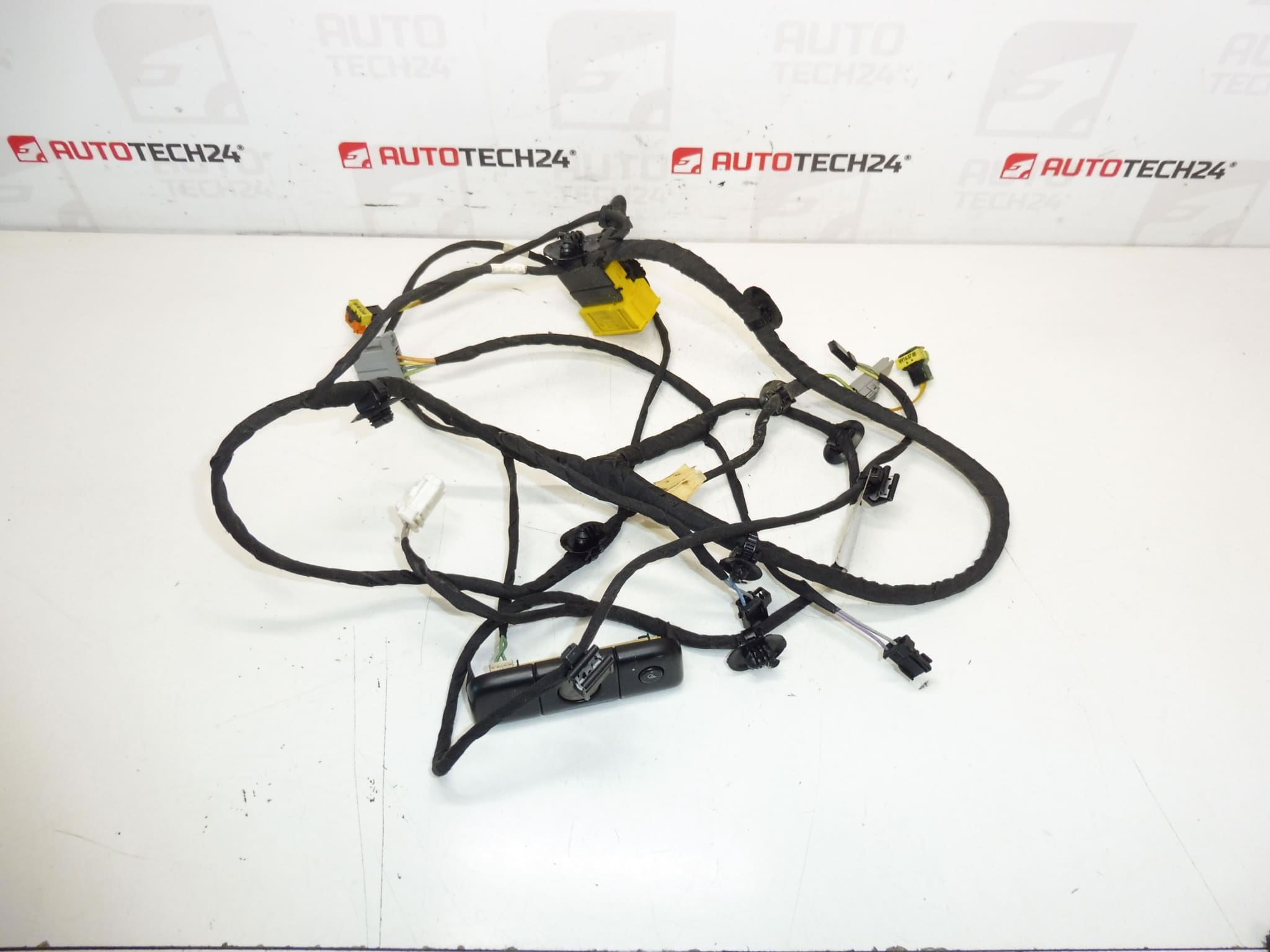 Citroen C4 Picasso Valeo 5243596 Sedadlo vodiča