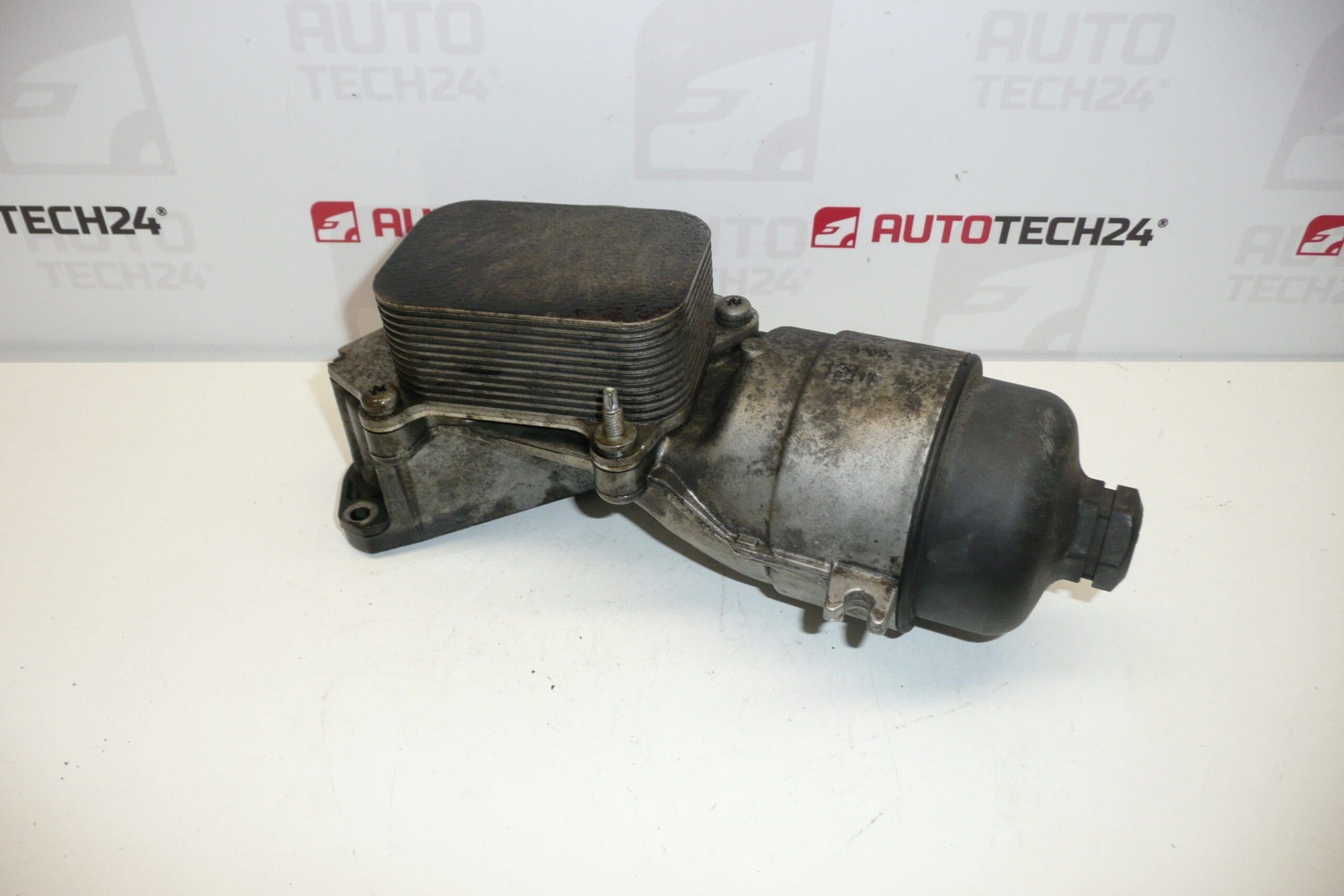 Výmenník olej-voda 1.4 1.6 HDI 9641550680