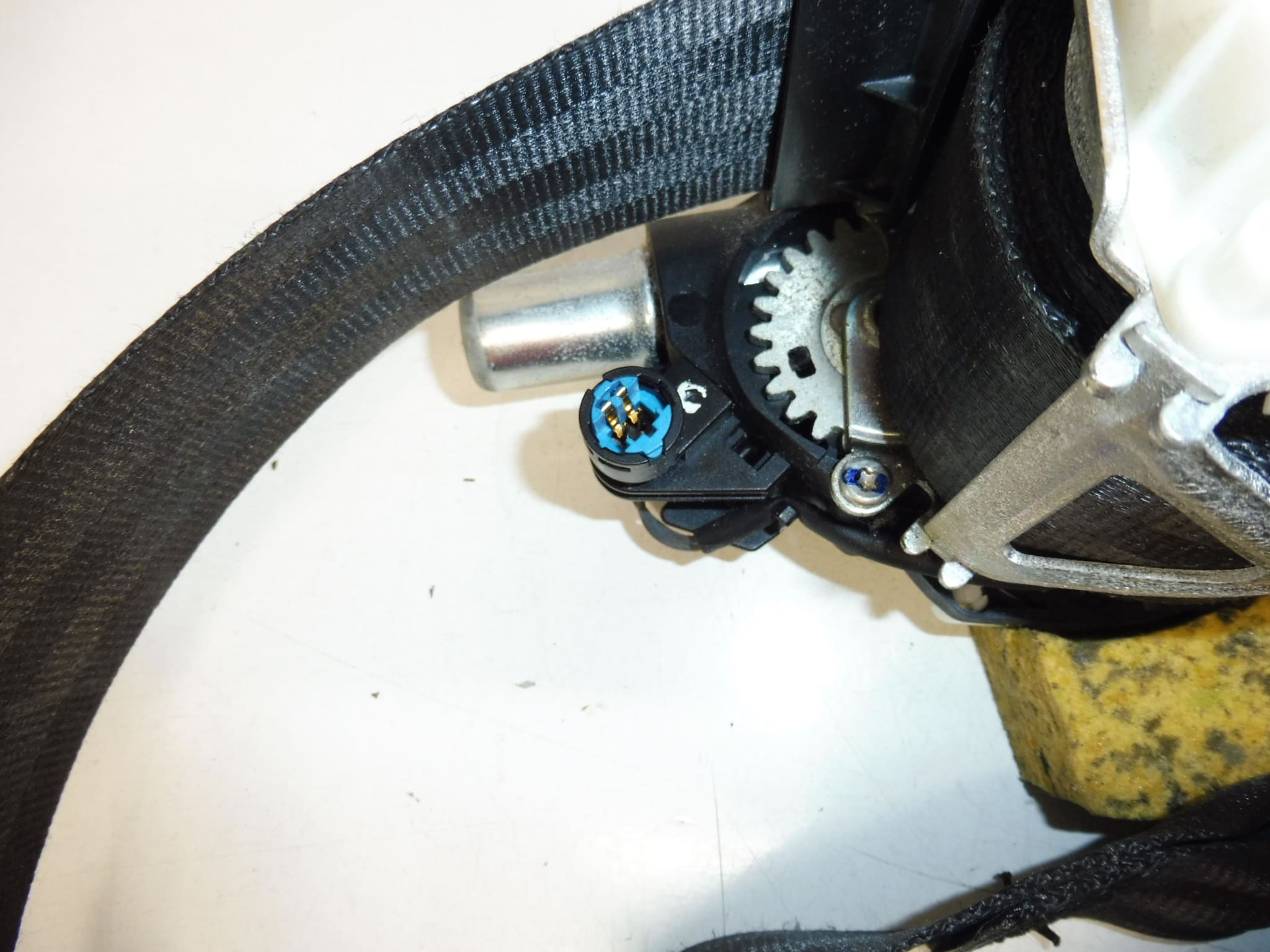 Pravý predný bezpečnostný pás Citroën C5 X7 8975R5 – Obrázok 2