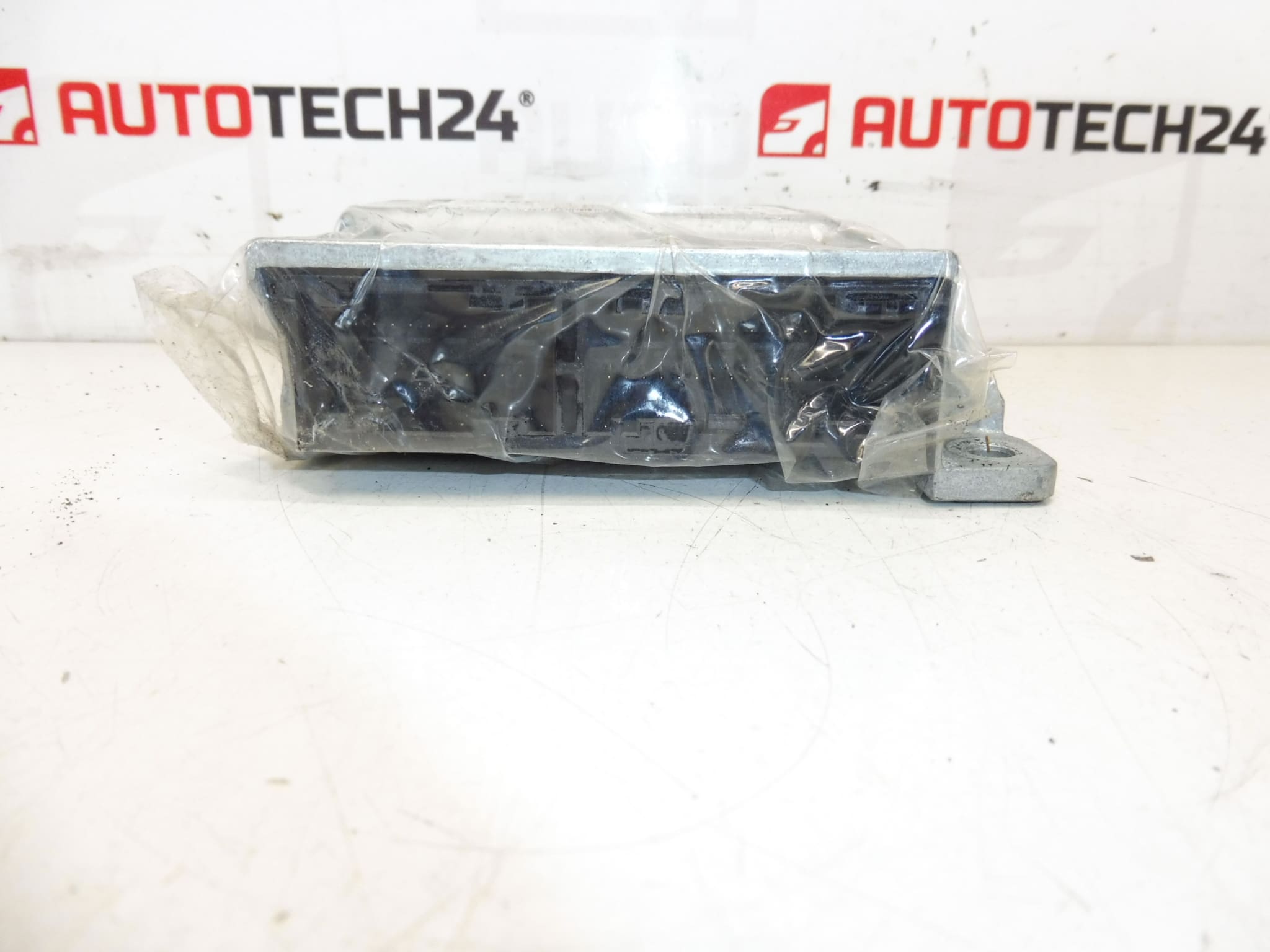 Jednotka Airbagov PEUGEOT 308 610714900 9665100080 6546G6 – Obrázok 2