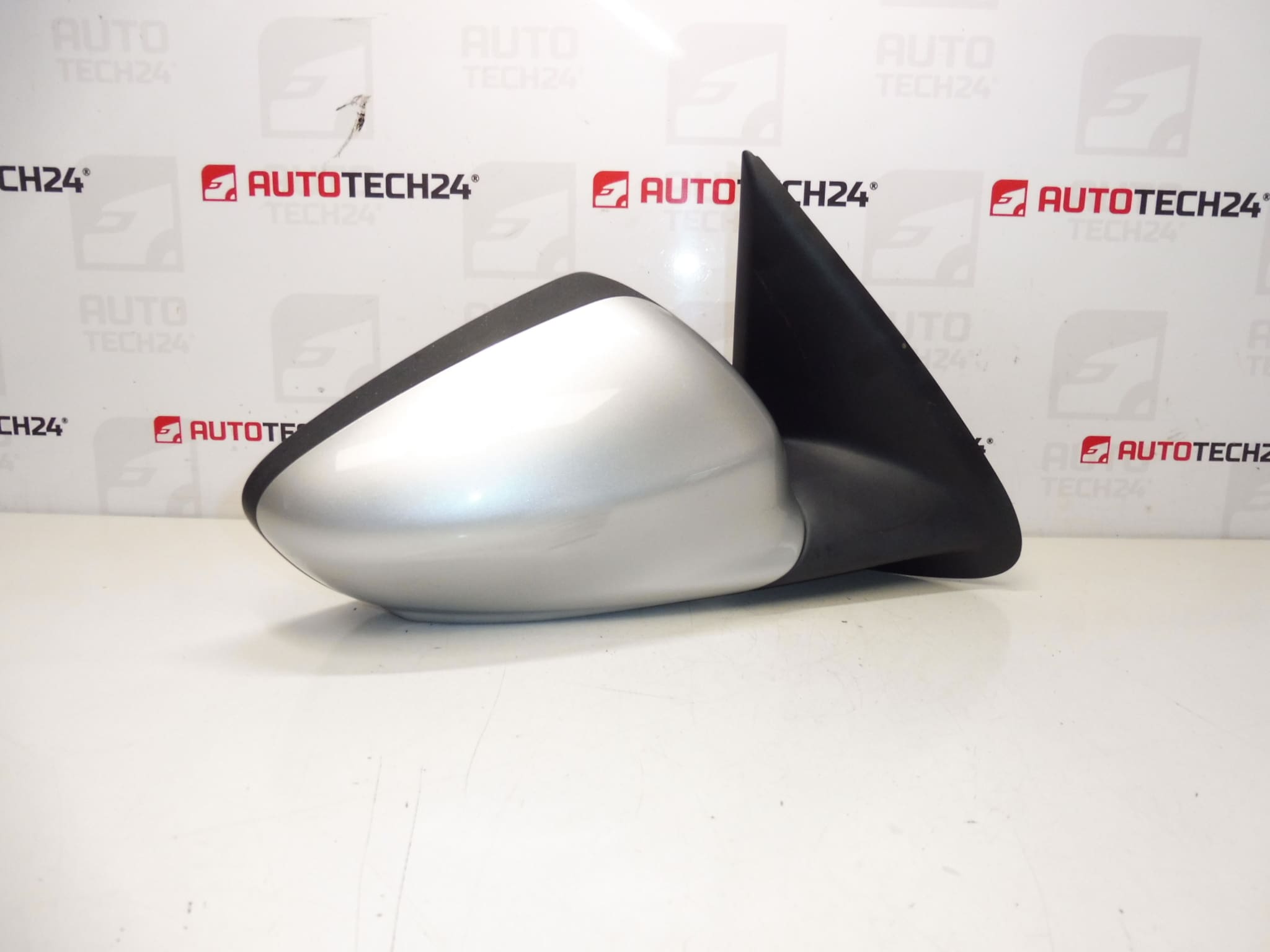 Pravé zrkadlo Peugeot 301 Citroen C-Elysée EZRC 1609064580