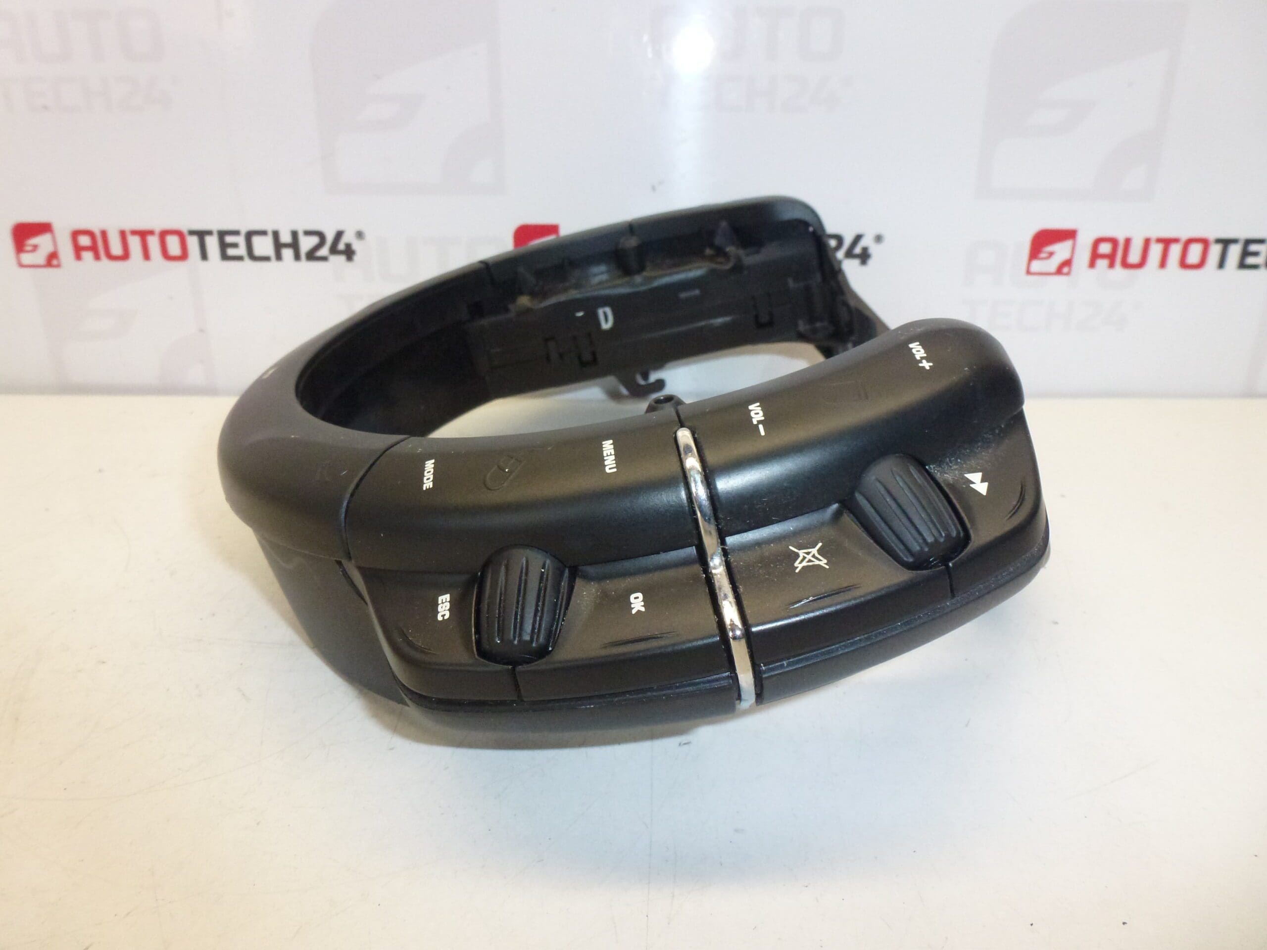 Ovládače na volante Citroën C4 96624938XT 6242P0 – Obrázok 2