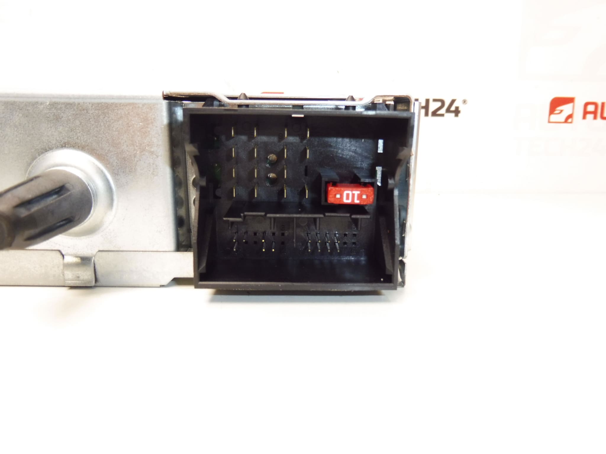 Autorádio s CD Continental Citroën Peugeot 98032842XT 16112066XT – Obrázok 2