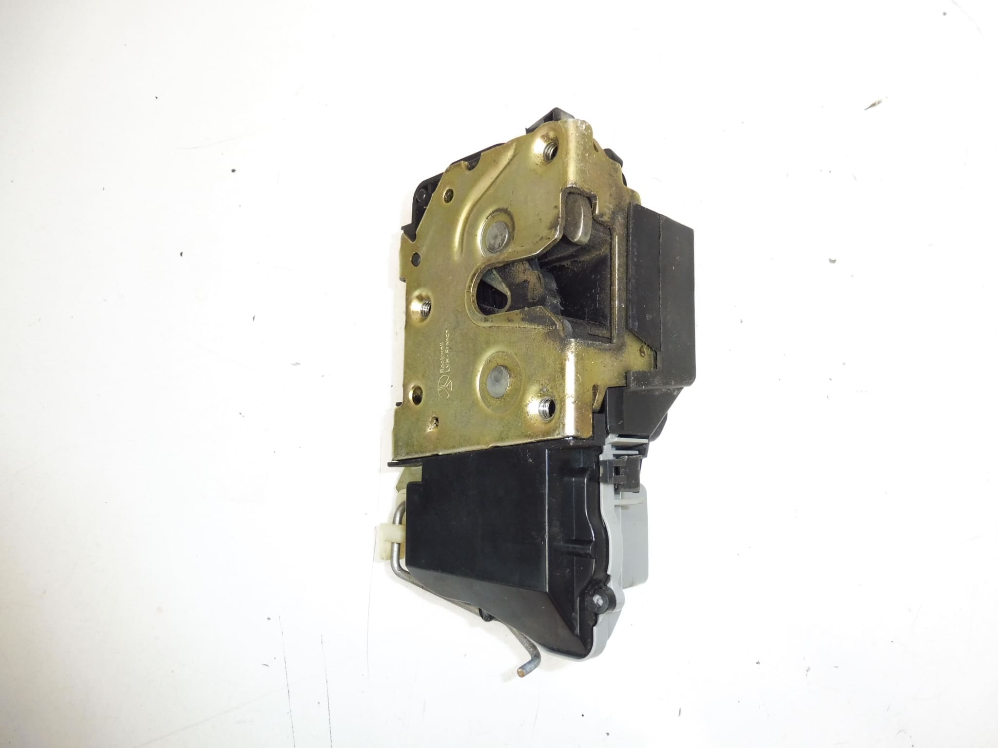 Zámok pravých predných dverí spolujazdca Peugeot 307 9136L2 – Obrázok 2