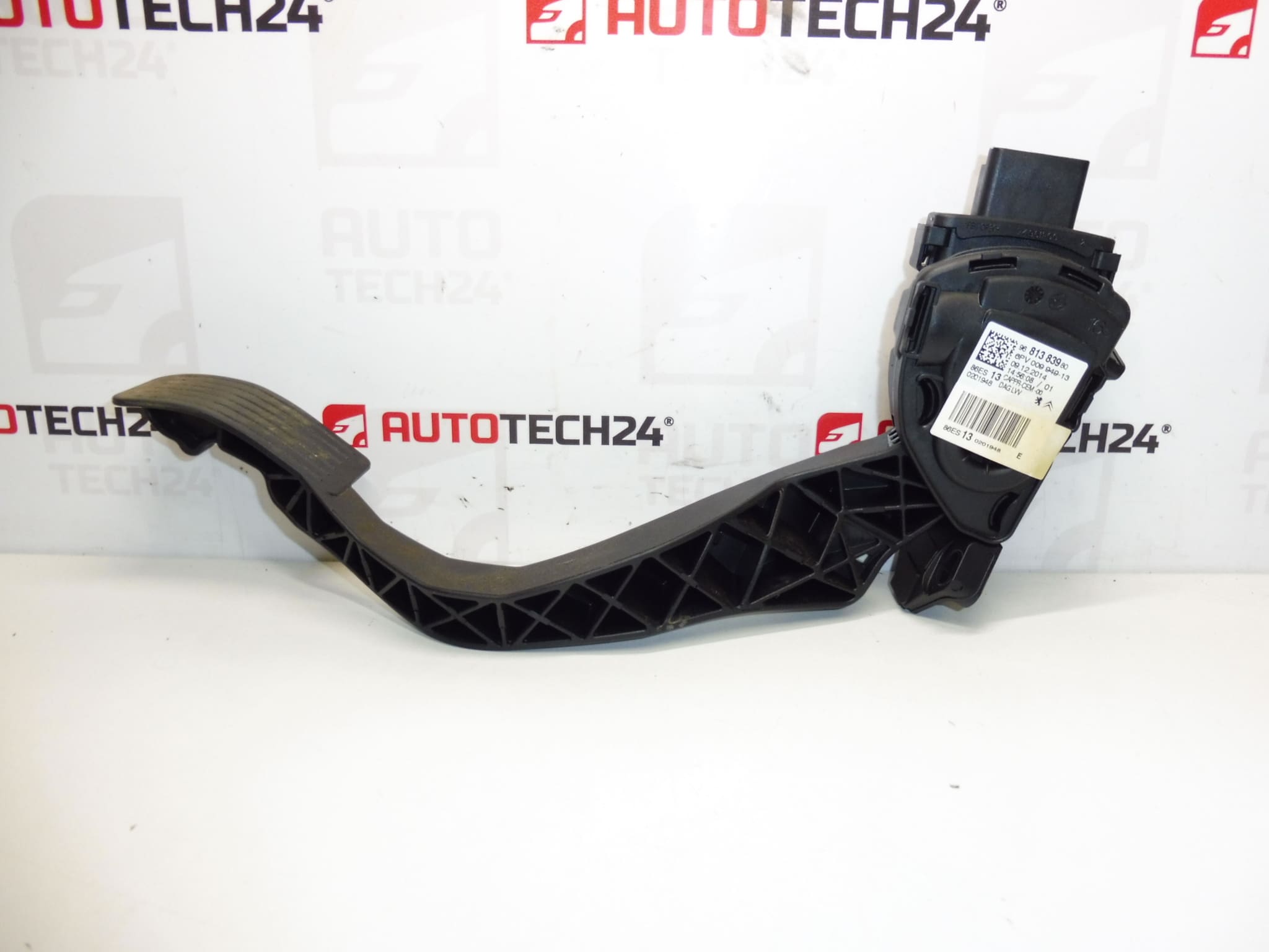 Plynový pedál Hella Citroën C3 Picasso 9681383980 1601AC – Obrázok 2
