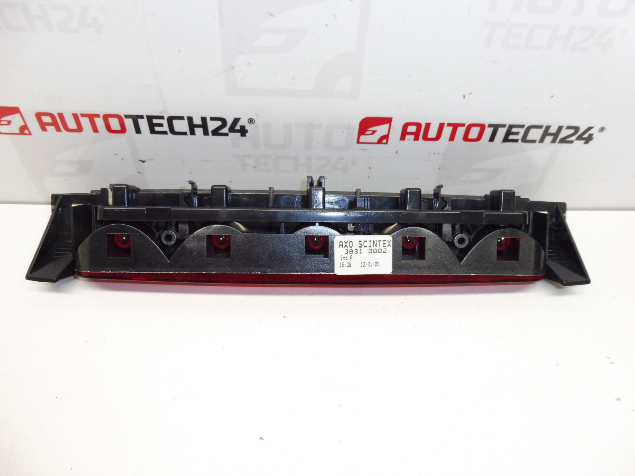 Tretie brzdové svetlo Peugeot 807 Citroen C8 1401159980 1489380080