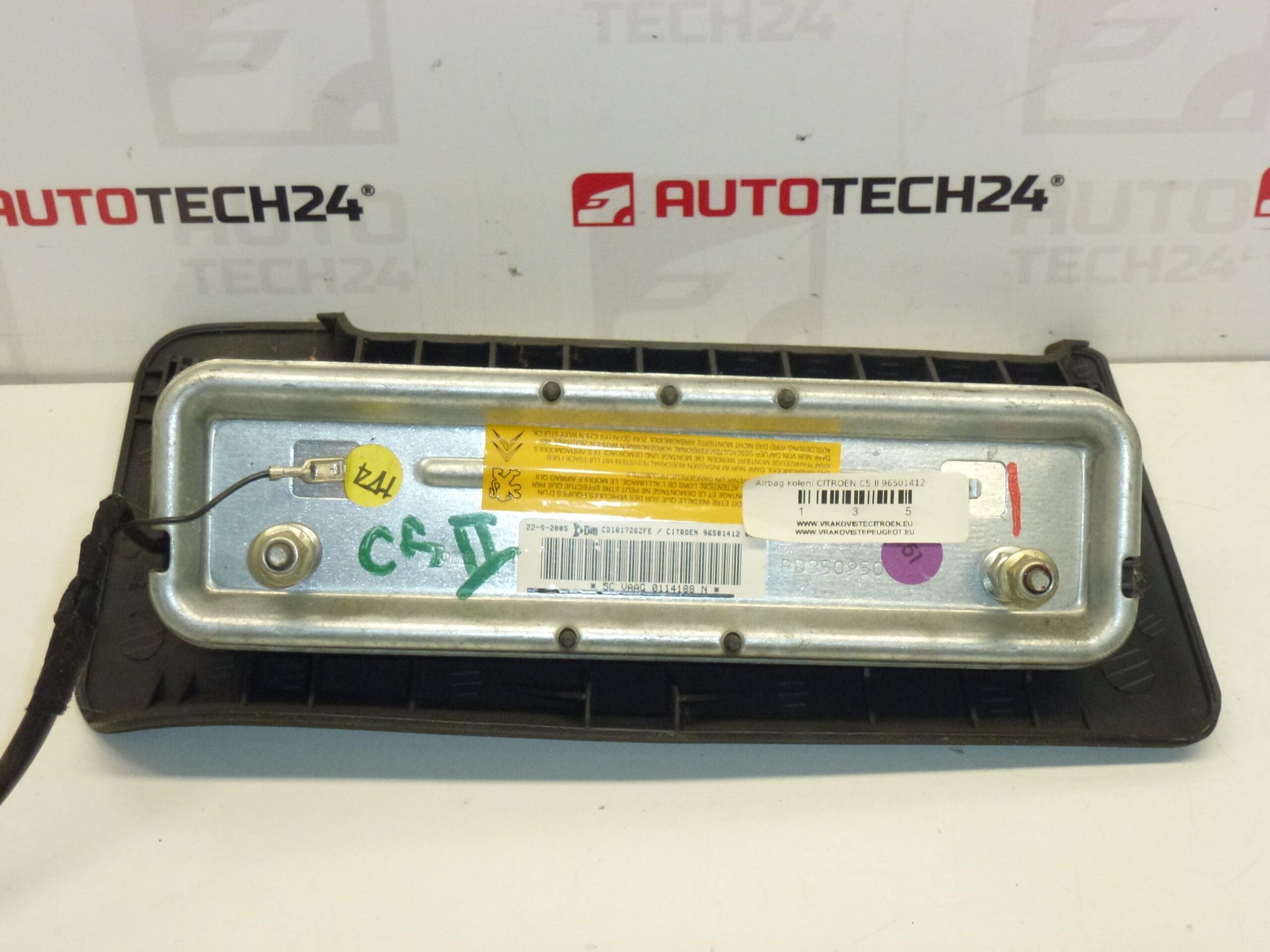 Airbag kolenný tmavomodrý Citroën C5 96501412 8216EP – Obrázok 2