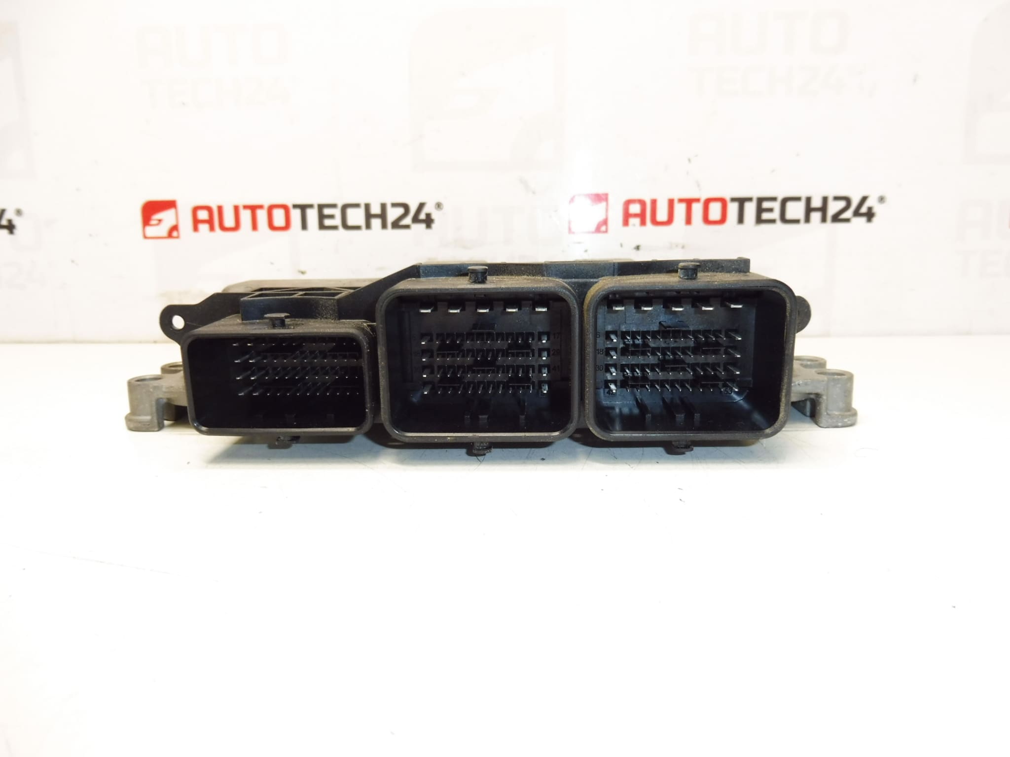 ECU Bosch EDC17C10 Citroën Peugeot 0281019819 9805947680 – Obrázok 2