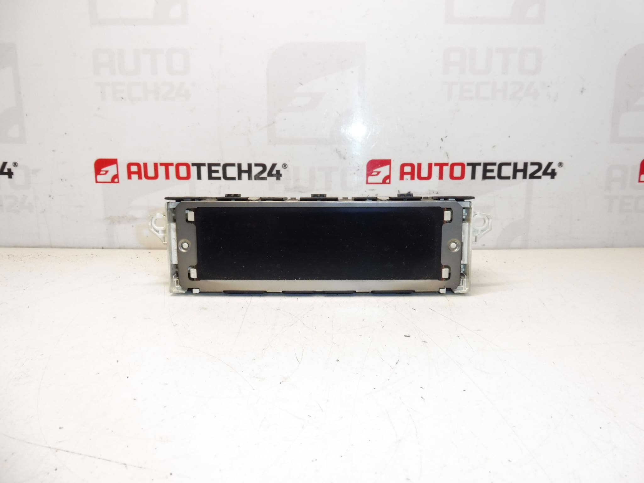 Zobraziť rádiové PC Peugeot 807 Citroen C8 9665989780-01
