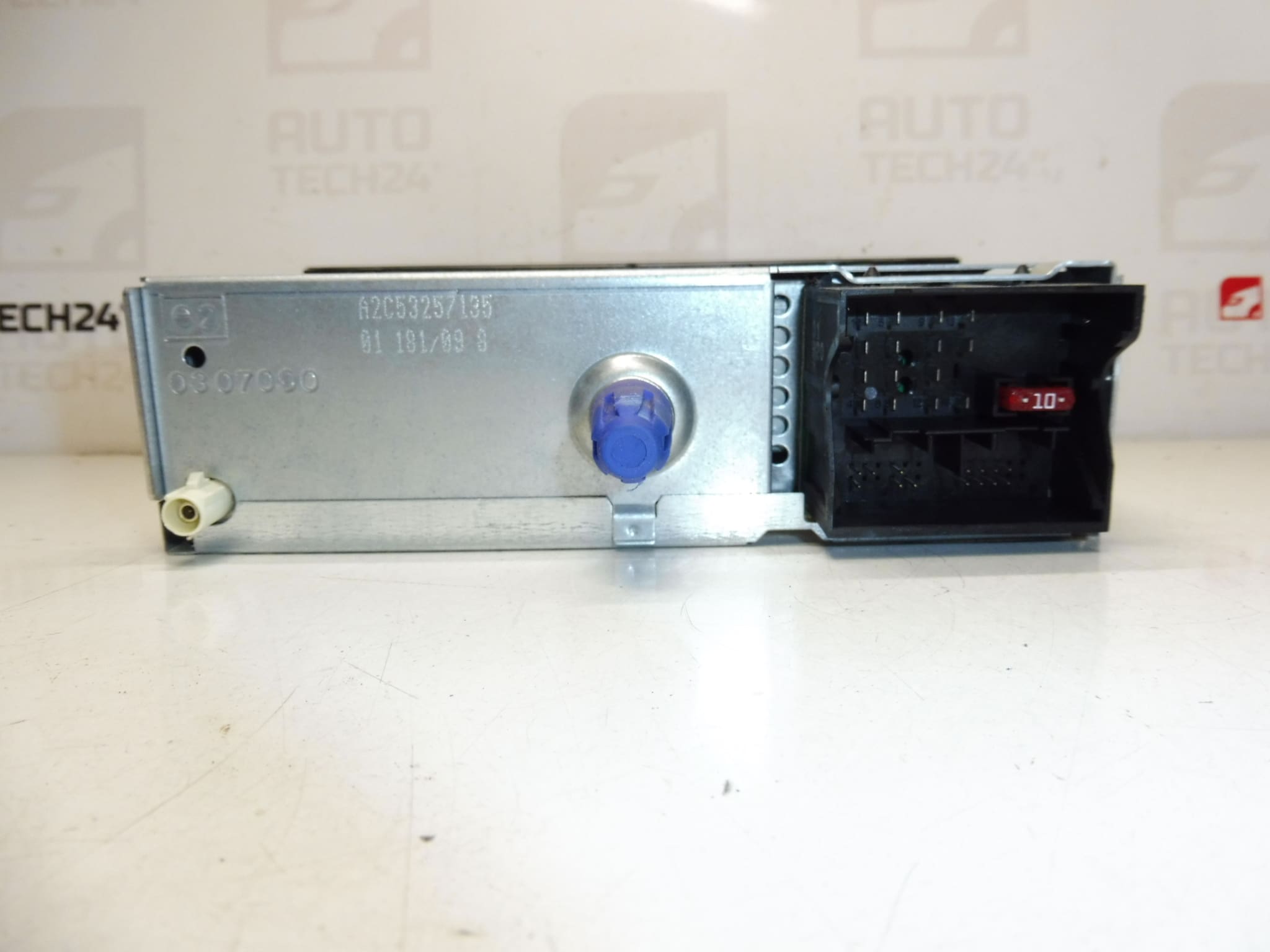 Automobilové rádio CD Continental RD4N1M MP3 Peugeot 308 96662671XH 6574QR – Obrázok 2