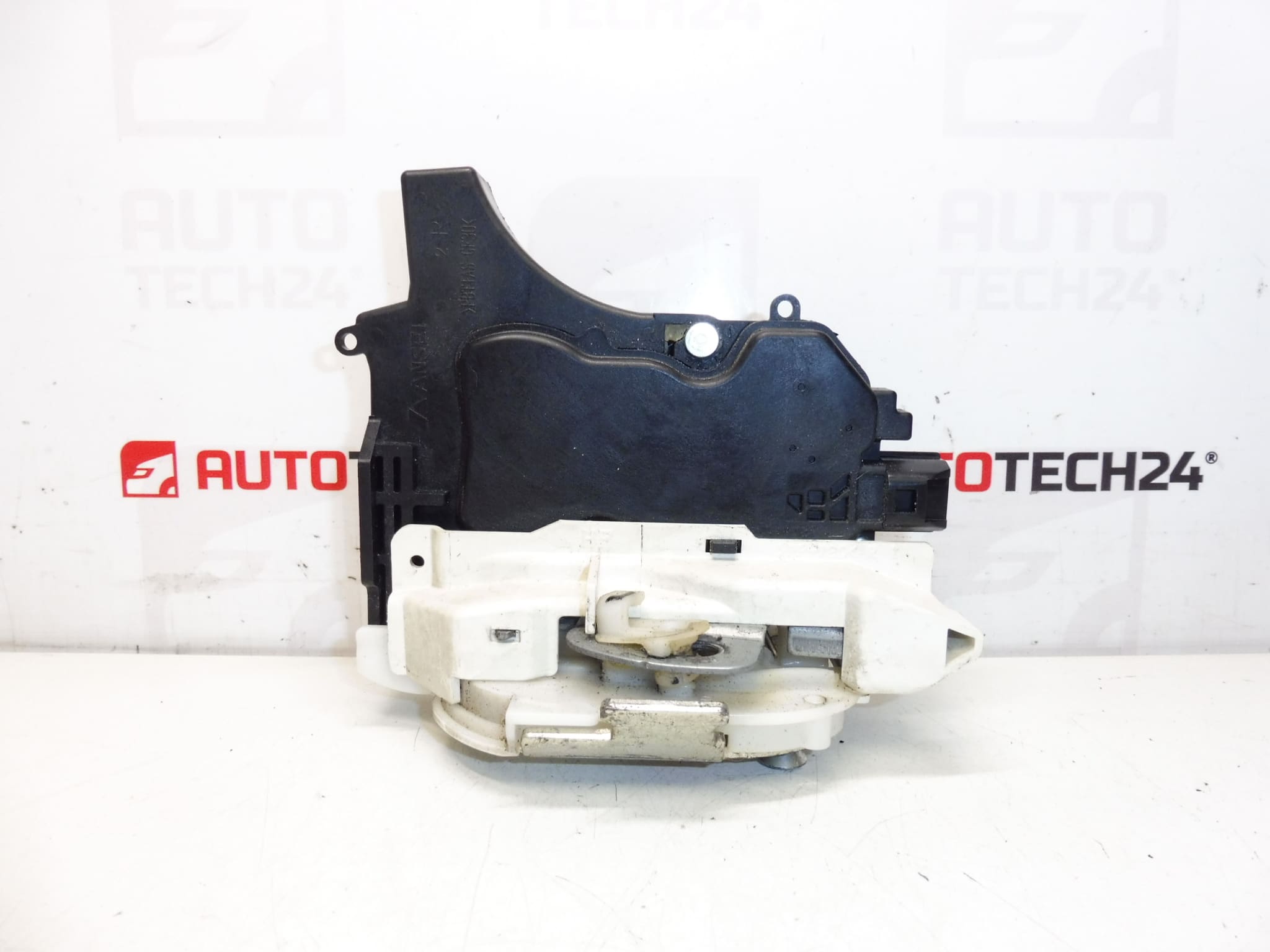 Citroën C-Crosser Peugeot 4007 9136CQ