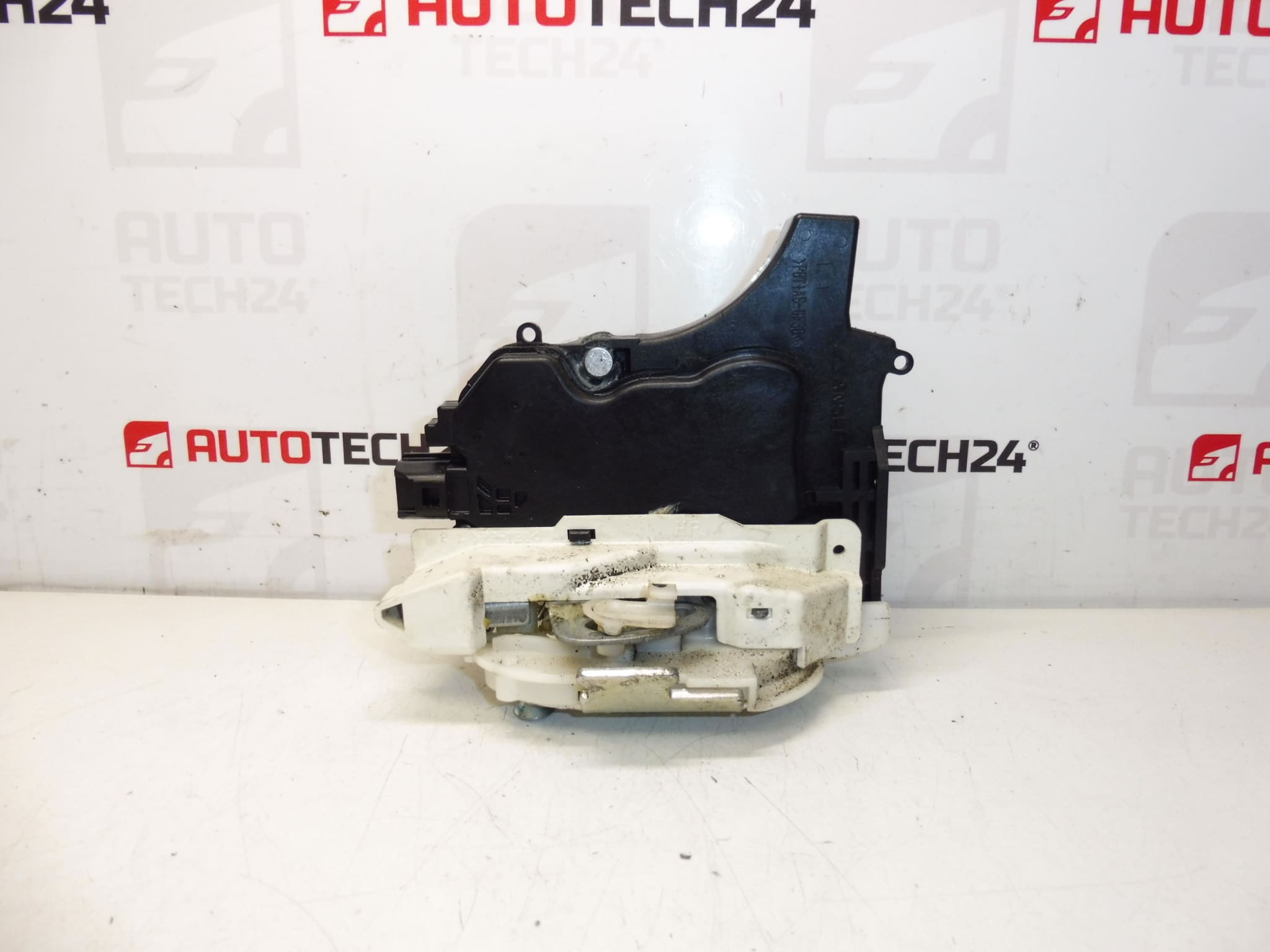 Zamknutie vľavo zadných dverí Citroën C-Crosser Peugeot 4007 9137N0