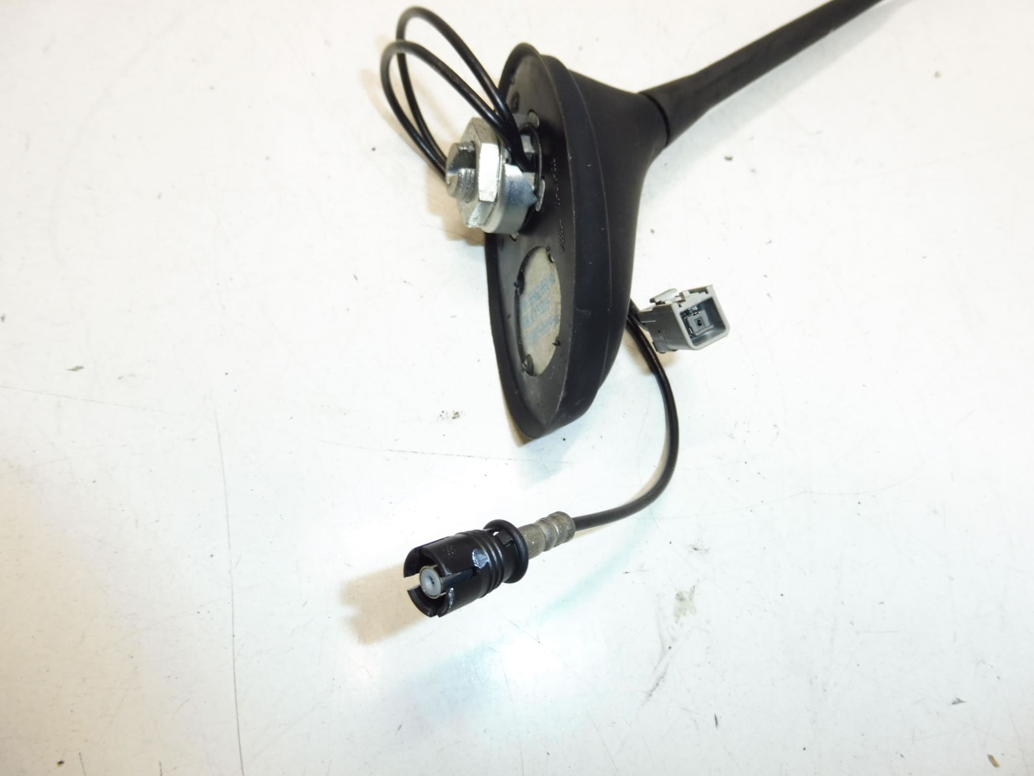 GPS anténa Peugeot 3008 5008 9664509580 6561XT – Obrázok 2