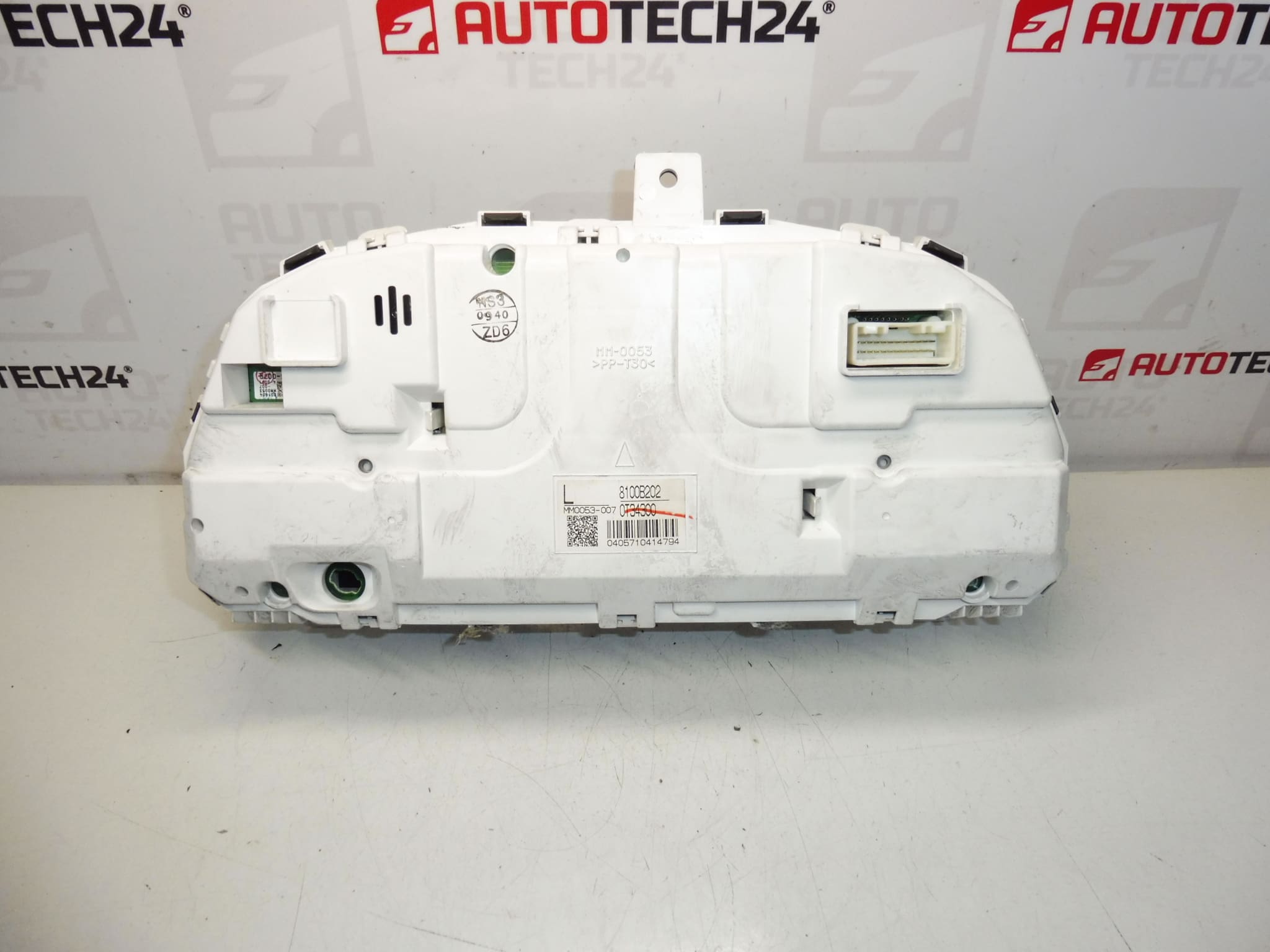 Tachometer 247000 km Citroën C-Crosser Peugeot 4007 8100B202 6103 Gn – Obrázok 2