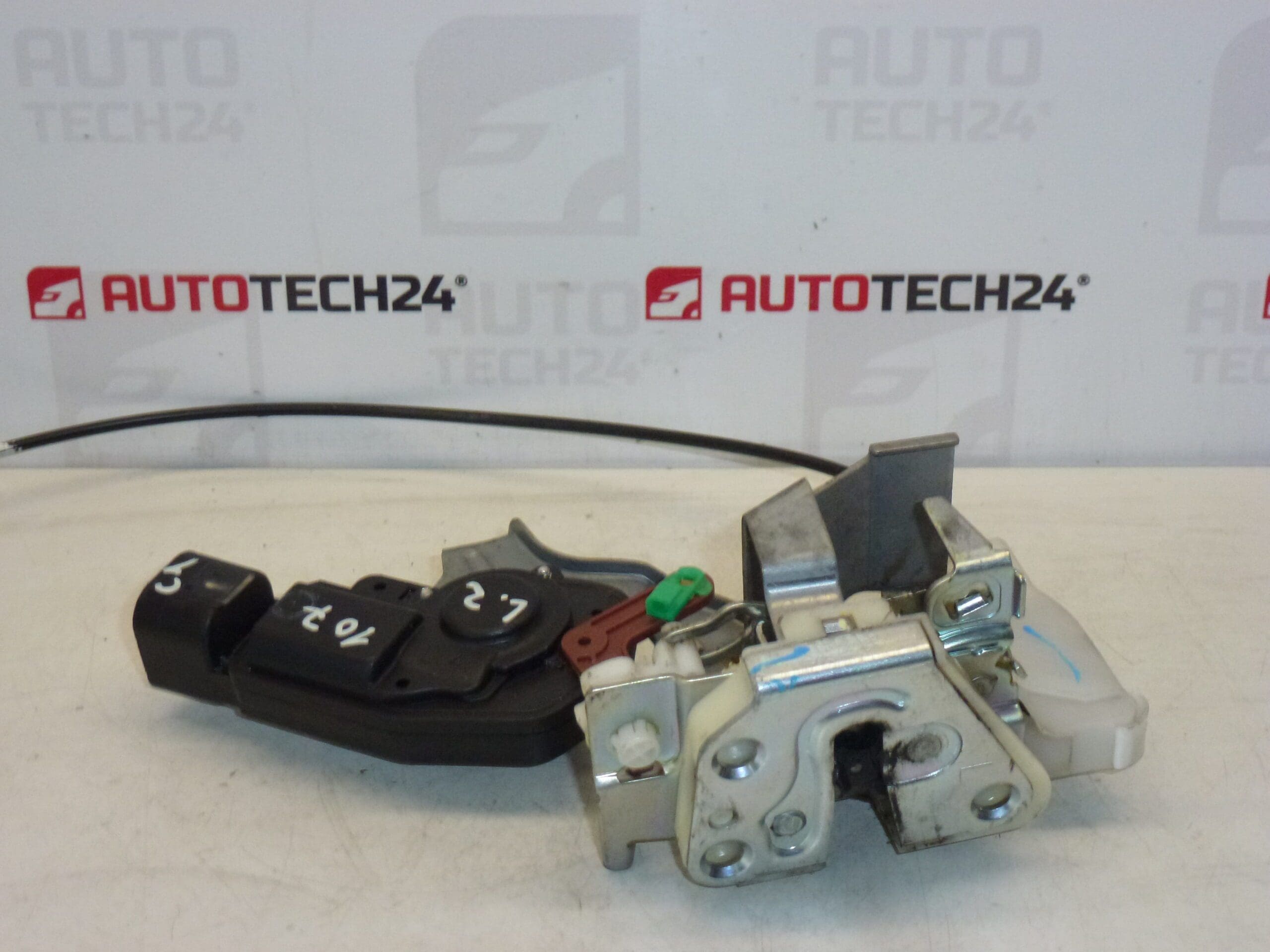 Zámok ľavých zadných dverí Citroën C1 Peugeot 107 9137F4 – Obrázok 2