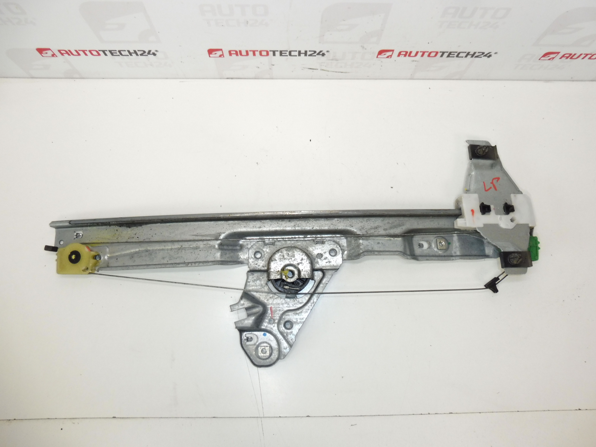 Mechanizmus sťahovania ľavého okna Peugeot 308 9658927080 9221CW