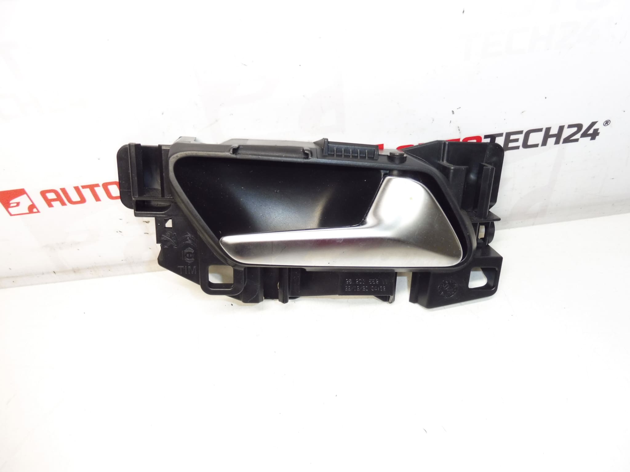 Kľučka dverí pravá Citroën Peugeot 98201552VV 98000002VV