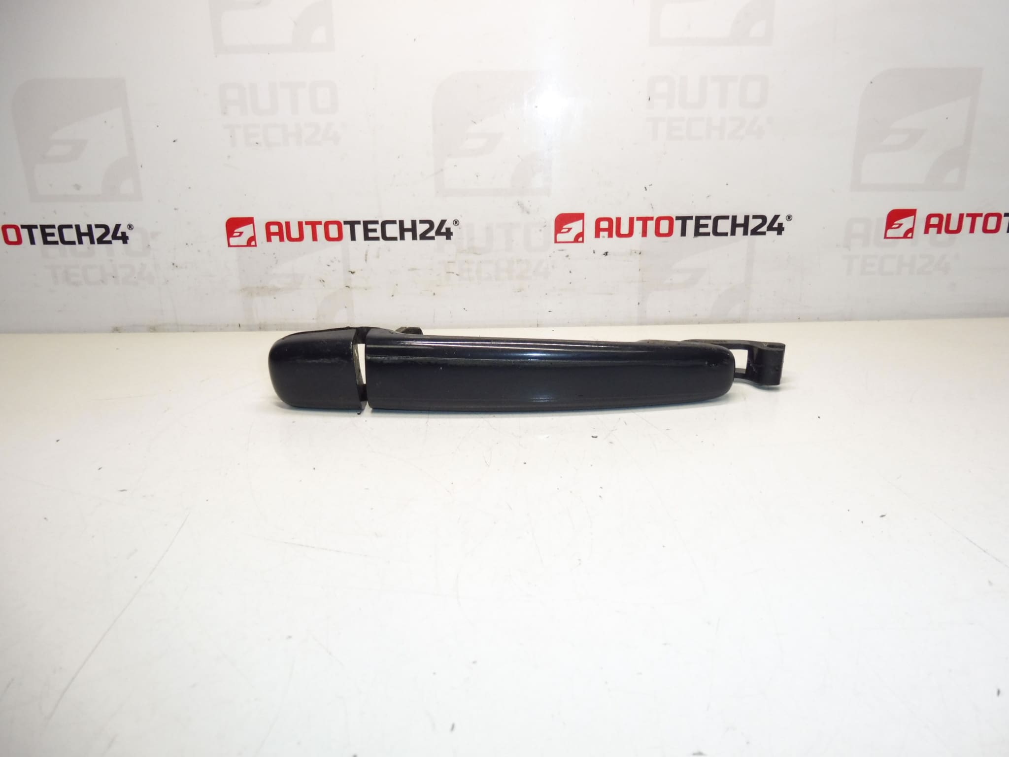 Kľučka vodičových dverí Citroën Peugeot KTGA 9101W8